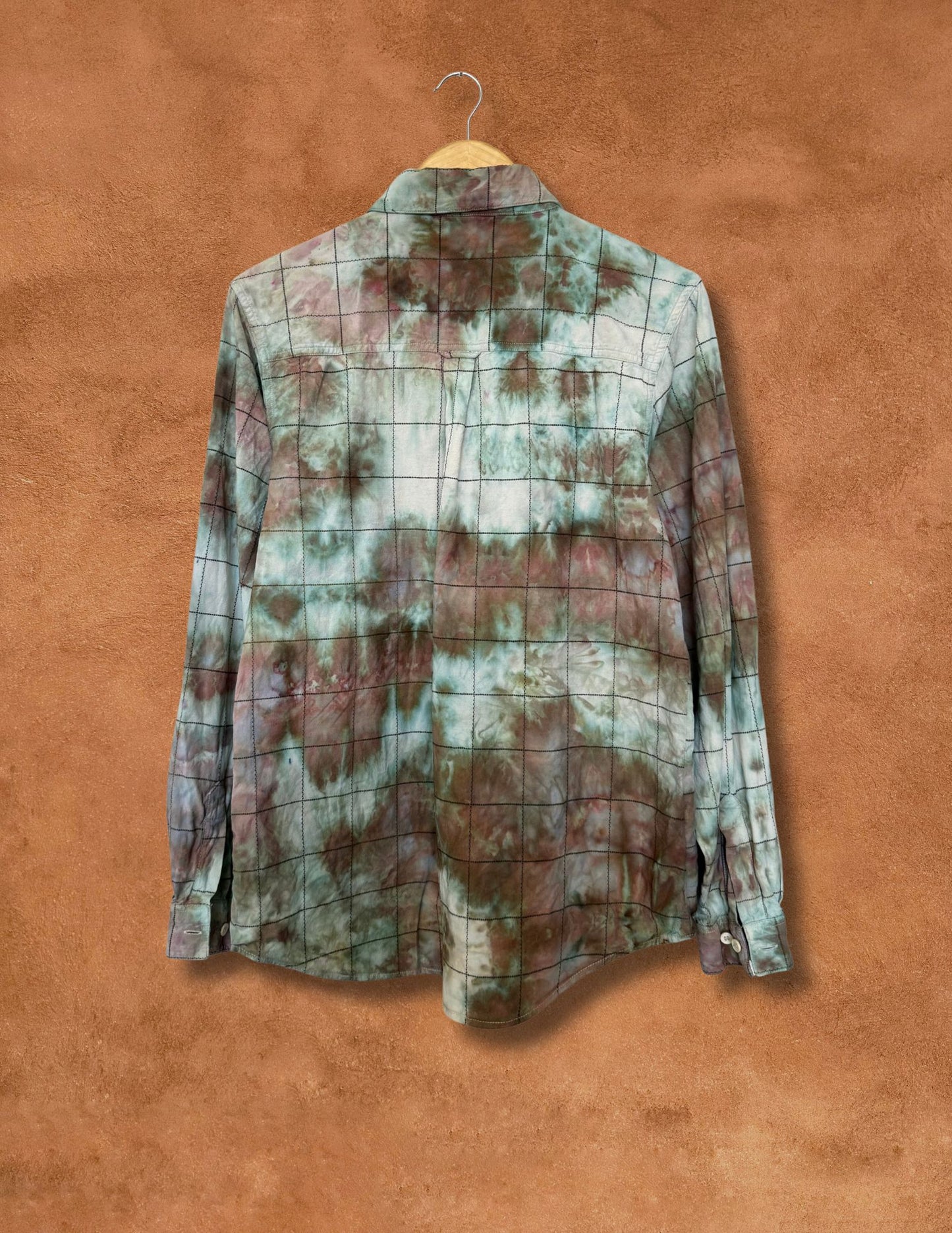Upcycled Vintage 70s Shirt 42 x 29
