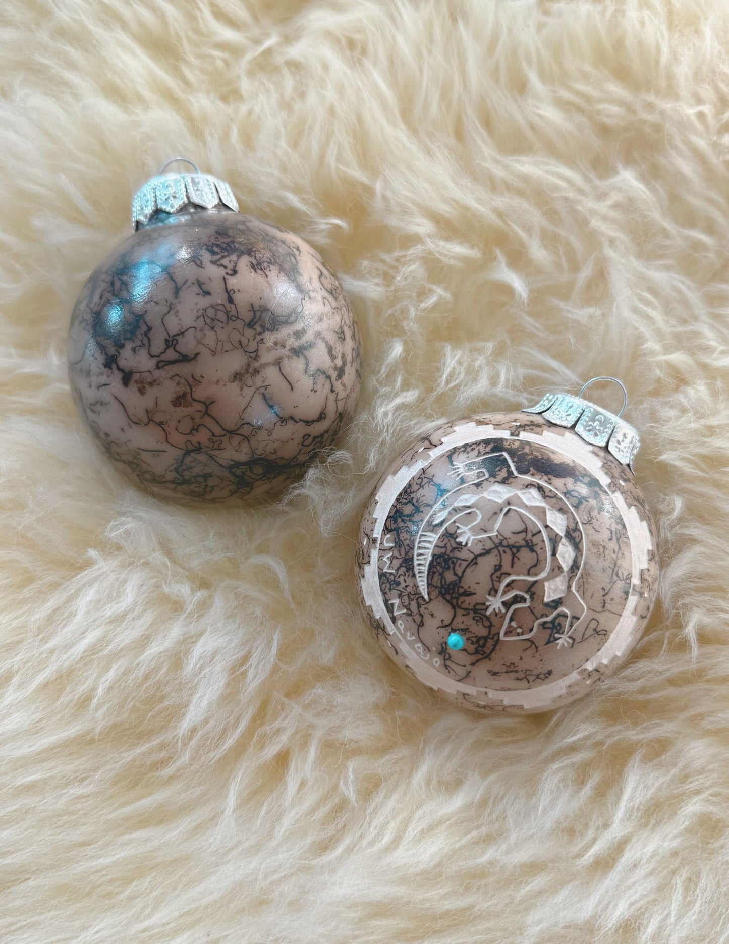 Navajo Made Handpainted Horsehair Clay Ornaments - Lizard (Na’ashǫ́’ii) 2 PACK