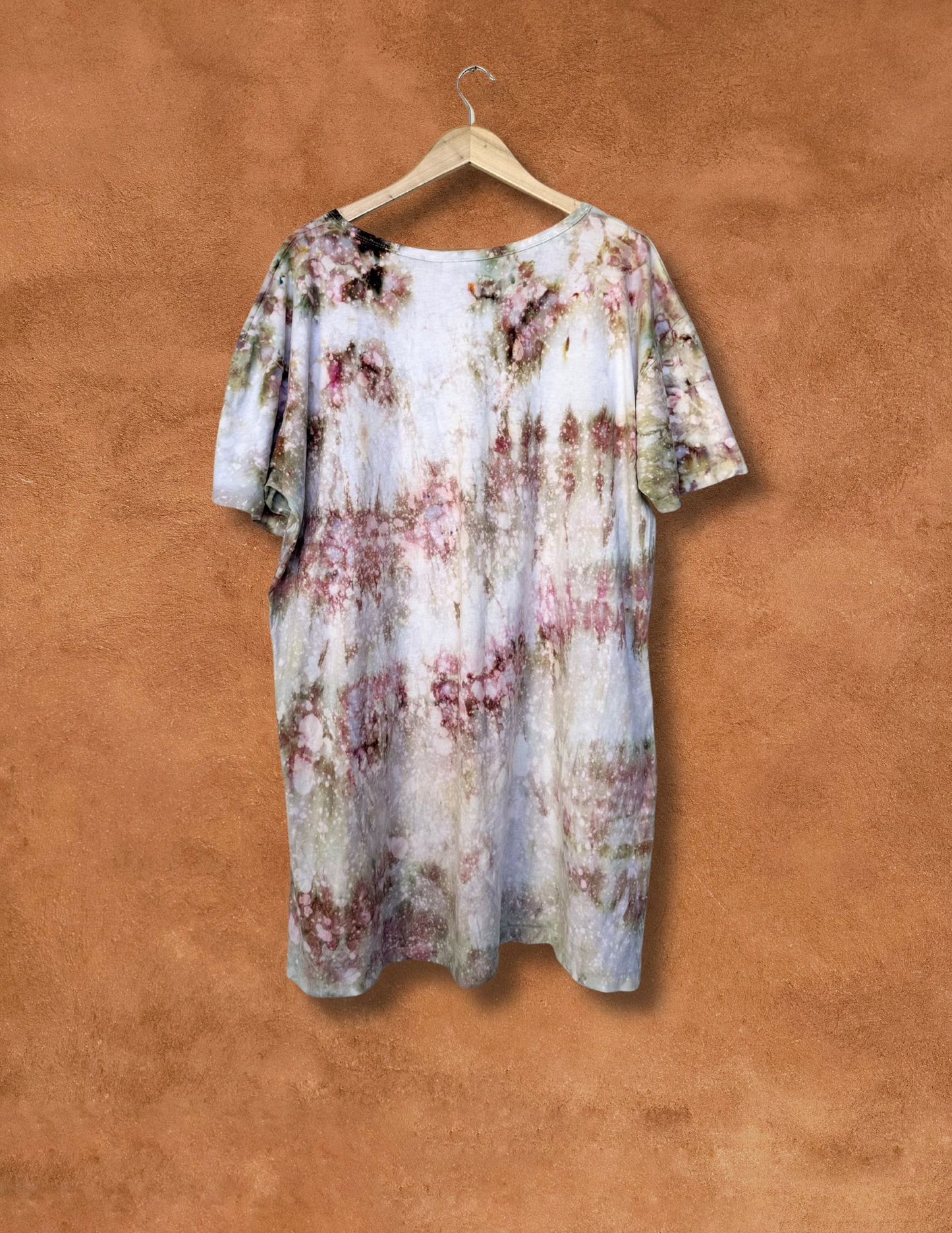 Upcycled Vintage 80s Hummingbird Tee Dress 52 x 36