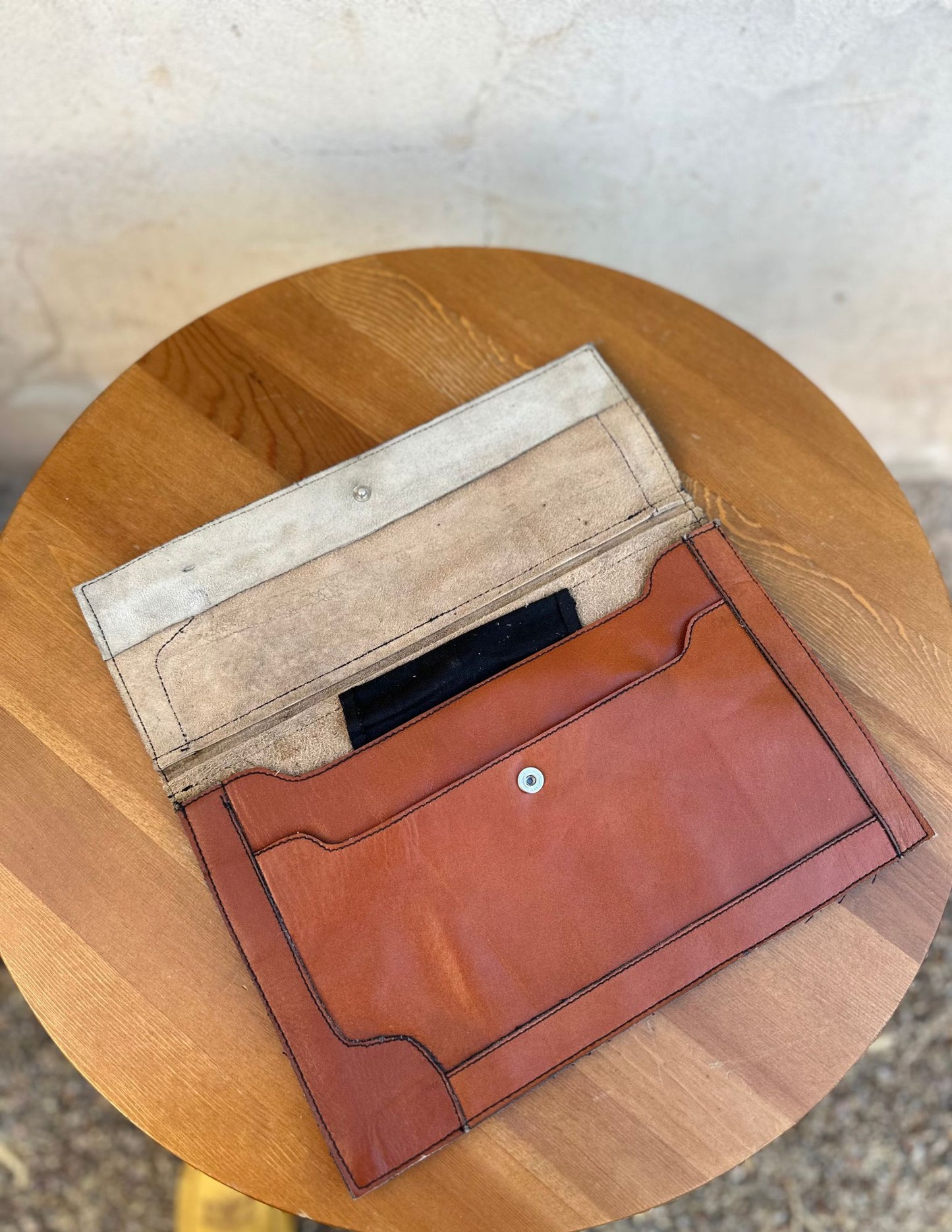 Vintage 70s Leather Clutch Purse