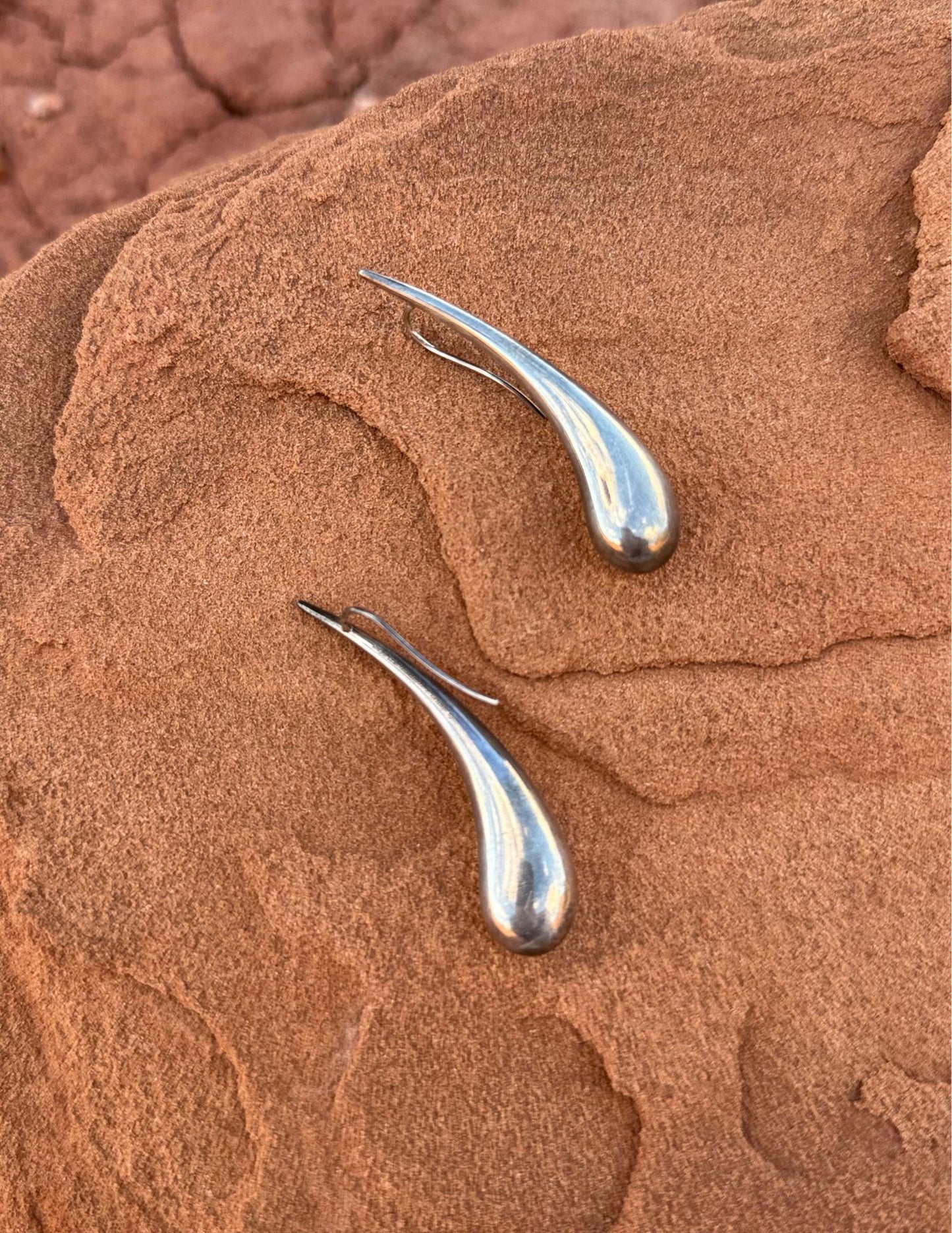 🤎 Vintage Elsa Peretti Sterling Silver Teardrop Pierced Earrings