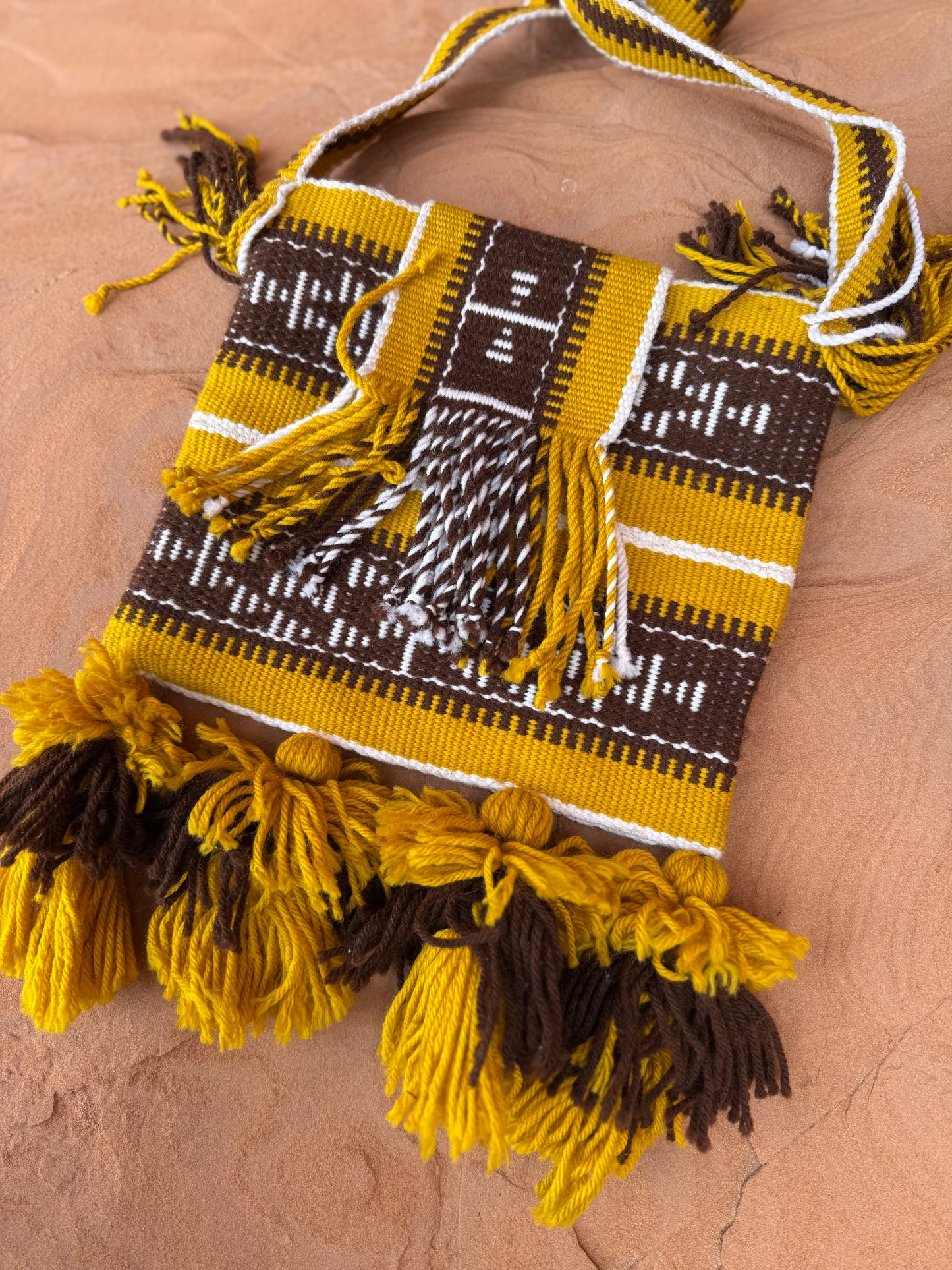 VINTAGE MEXICAN HANDWOVEN BAG