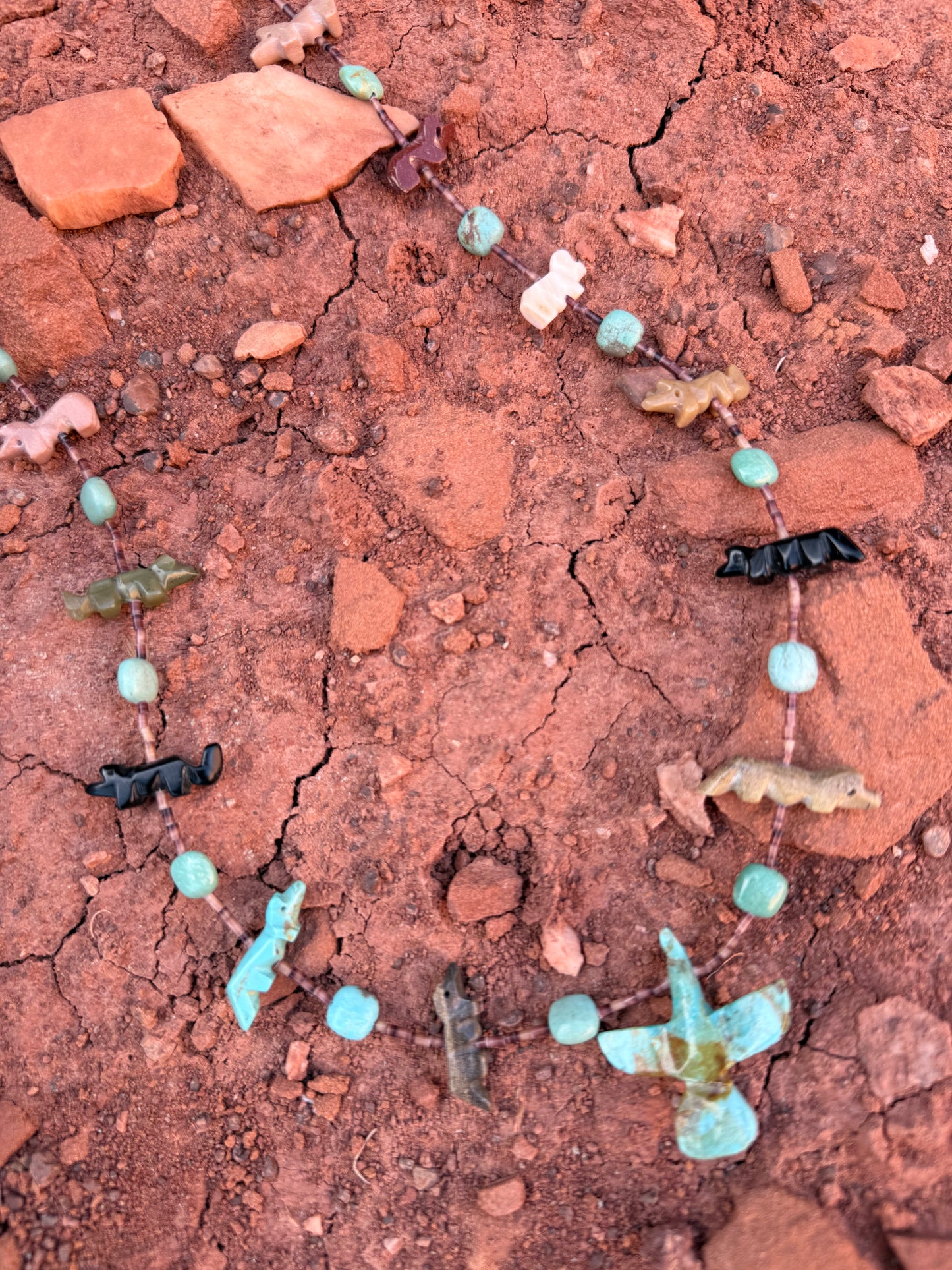 🤎 Vintage Carved Fetish & Heishi Necklace