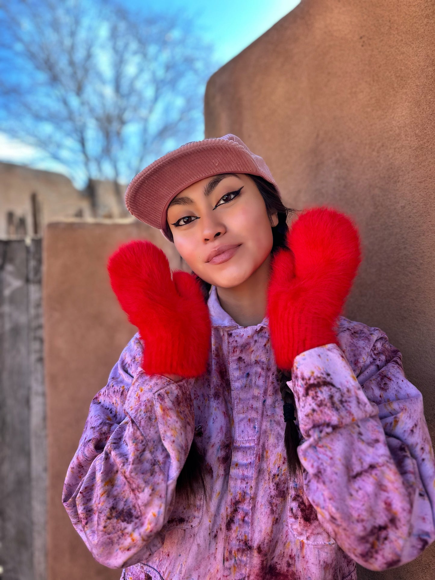 FLUFFY ANGORA MITTEN- RED POWER