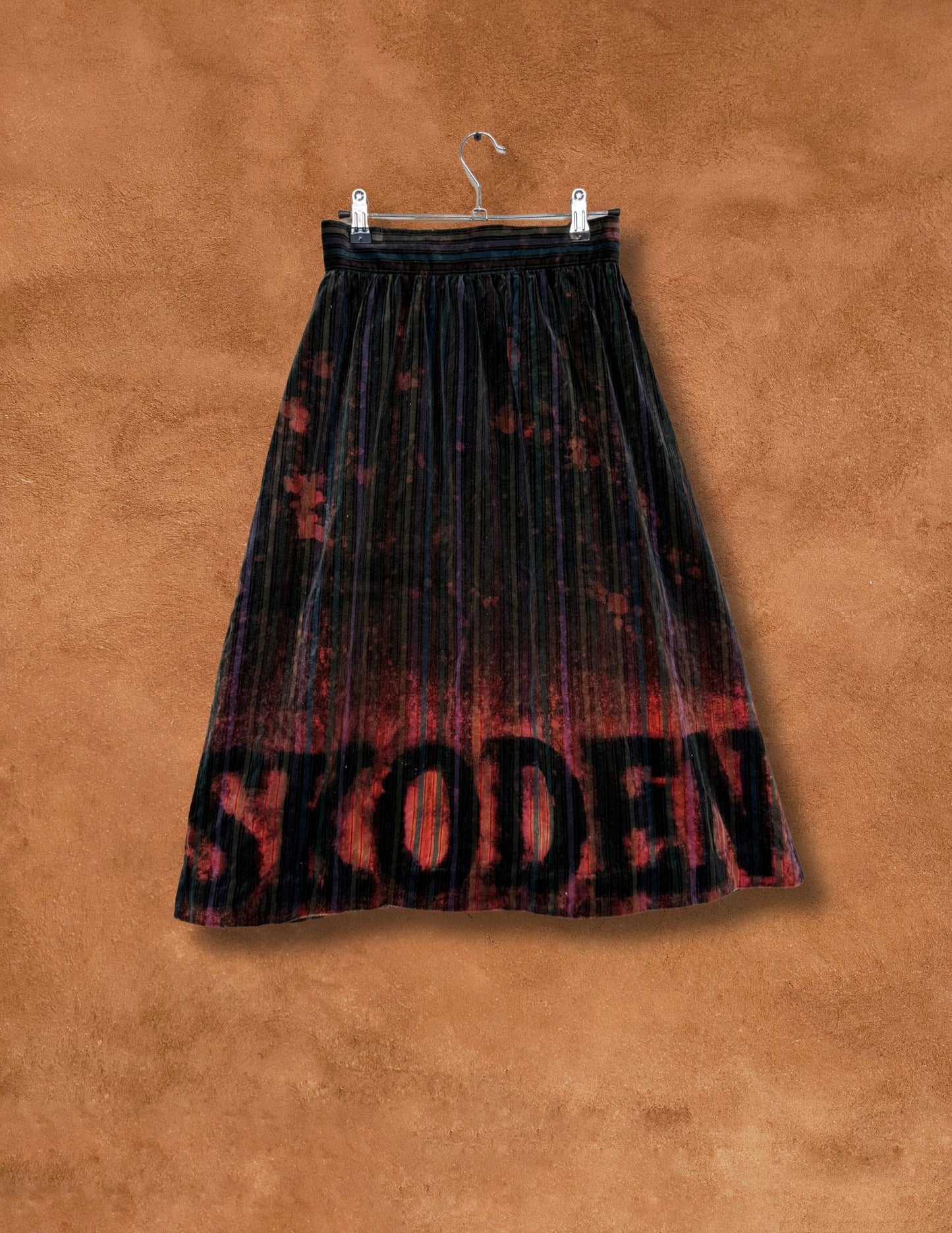 Upcycled Vintage Velvet Skirt- Skoden 25 x 28