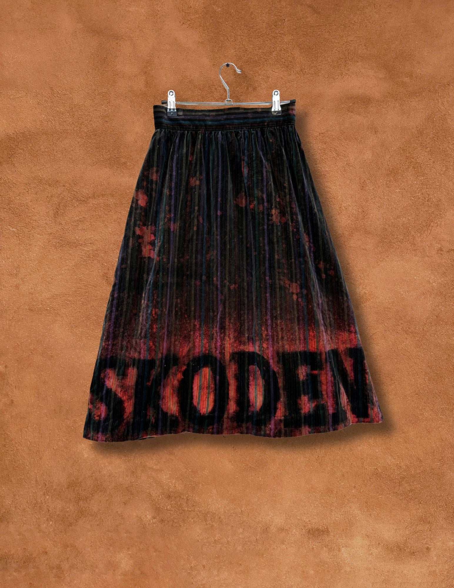 Upcycled Vintage Velvet Skirt- Skoden 25 x 28