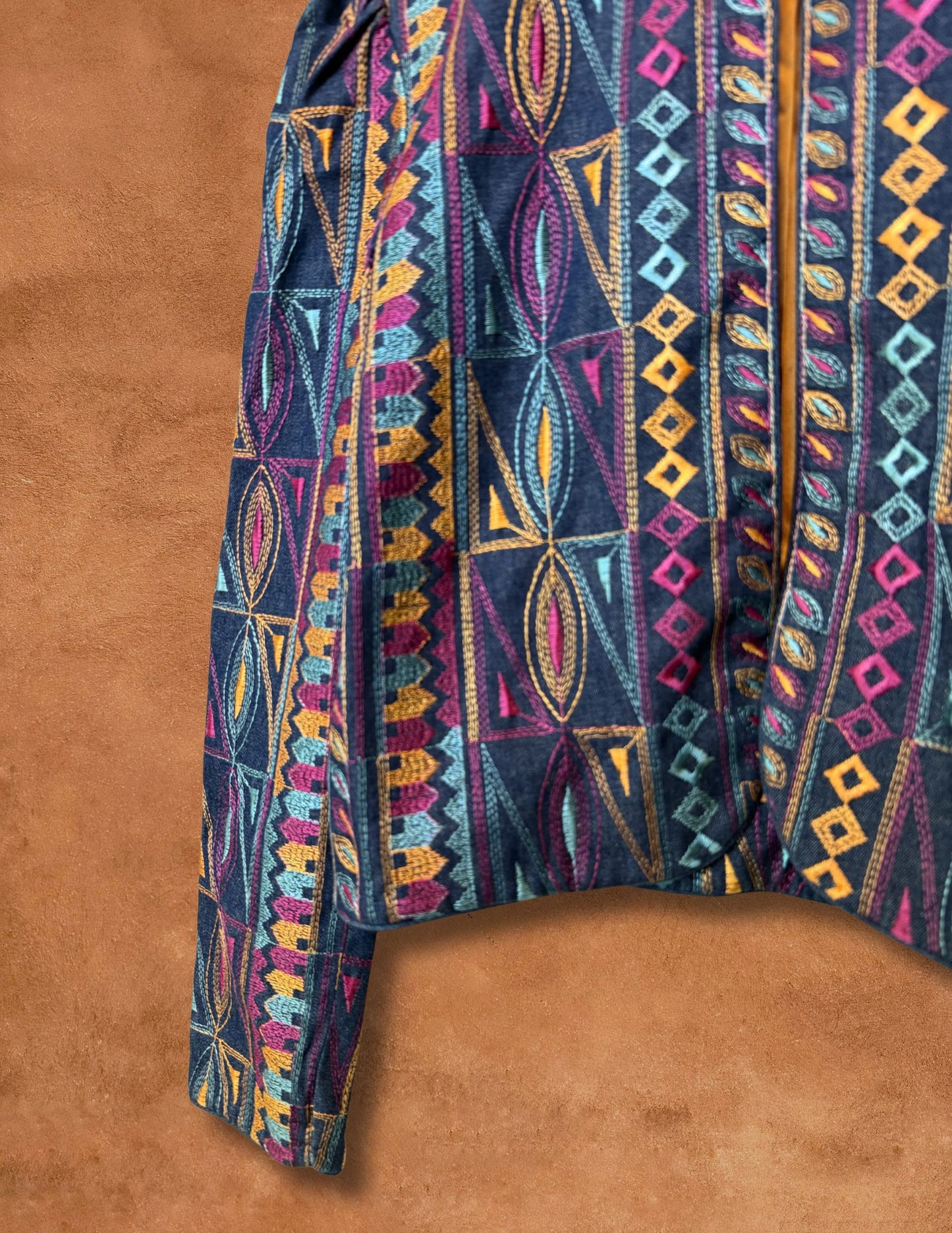 Vintage Embroidered Denim Jacket 38 x 18