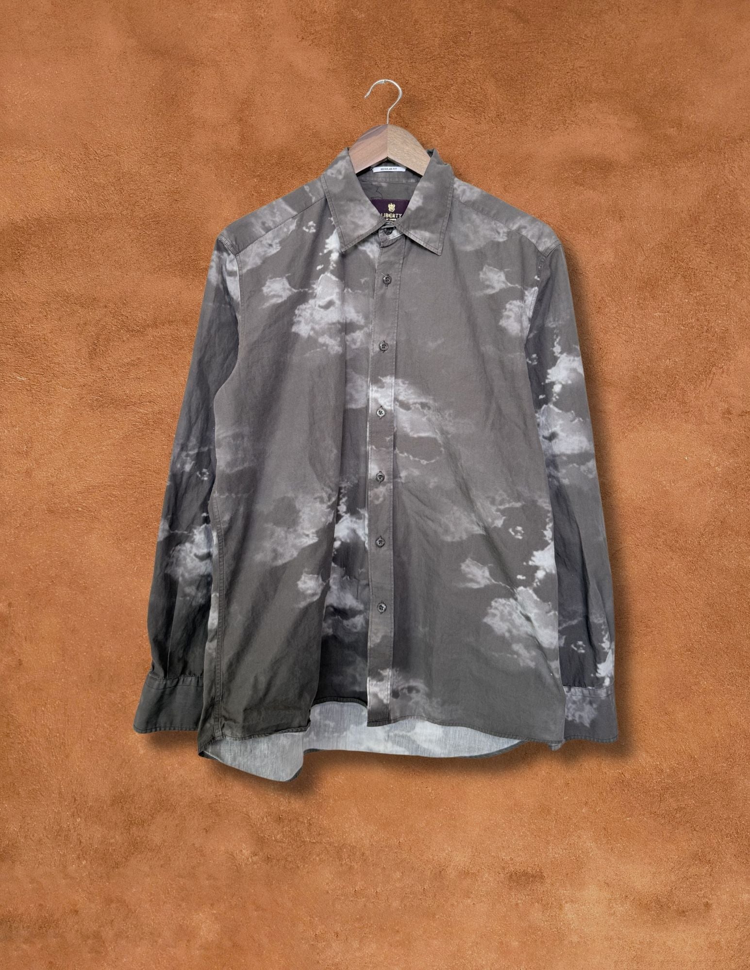 Vintage Stormy Cloud Shirt 46 x 27