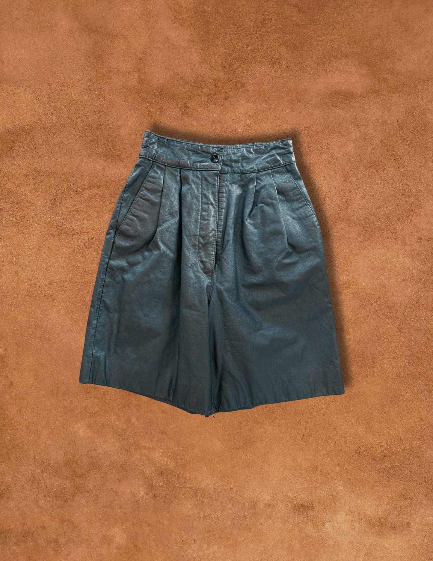 Vintage 80s Highwaisted Leather Shorts 23 x 7
