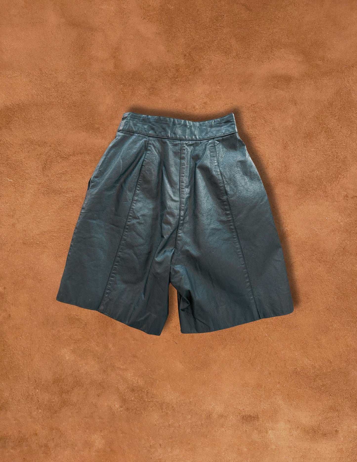 Vintage 80s Highwaisted Leather Shorts 23 x 7