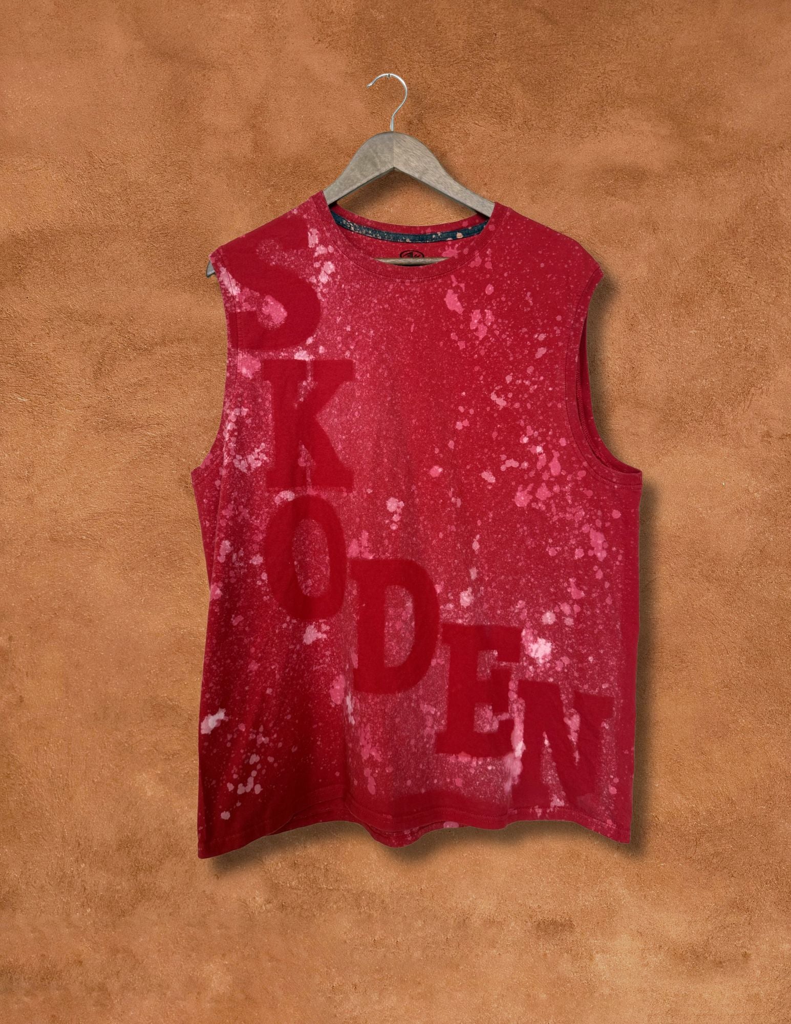 Upcycled Vintage Tee- 48 x 29 Skoden