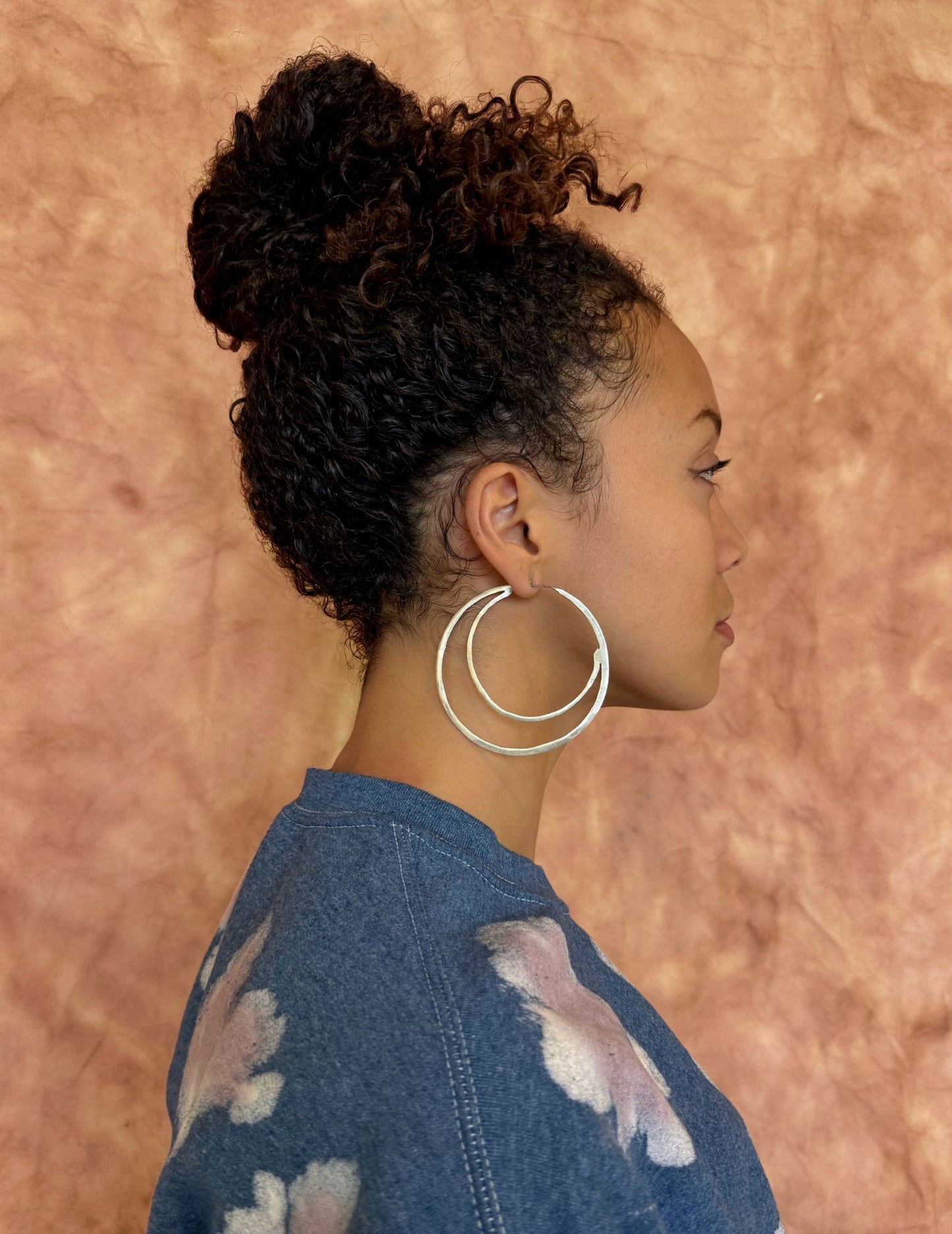 Neoancient Crescent Hoops