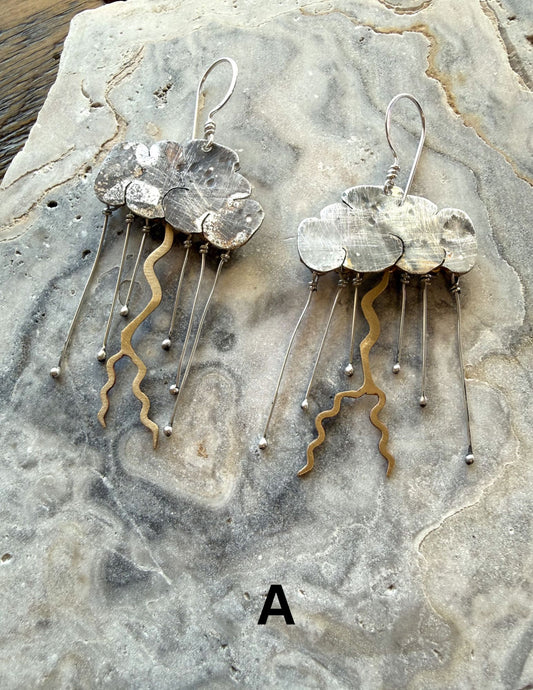 Neoancient  Lluvia y Rayo Earrings