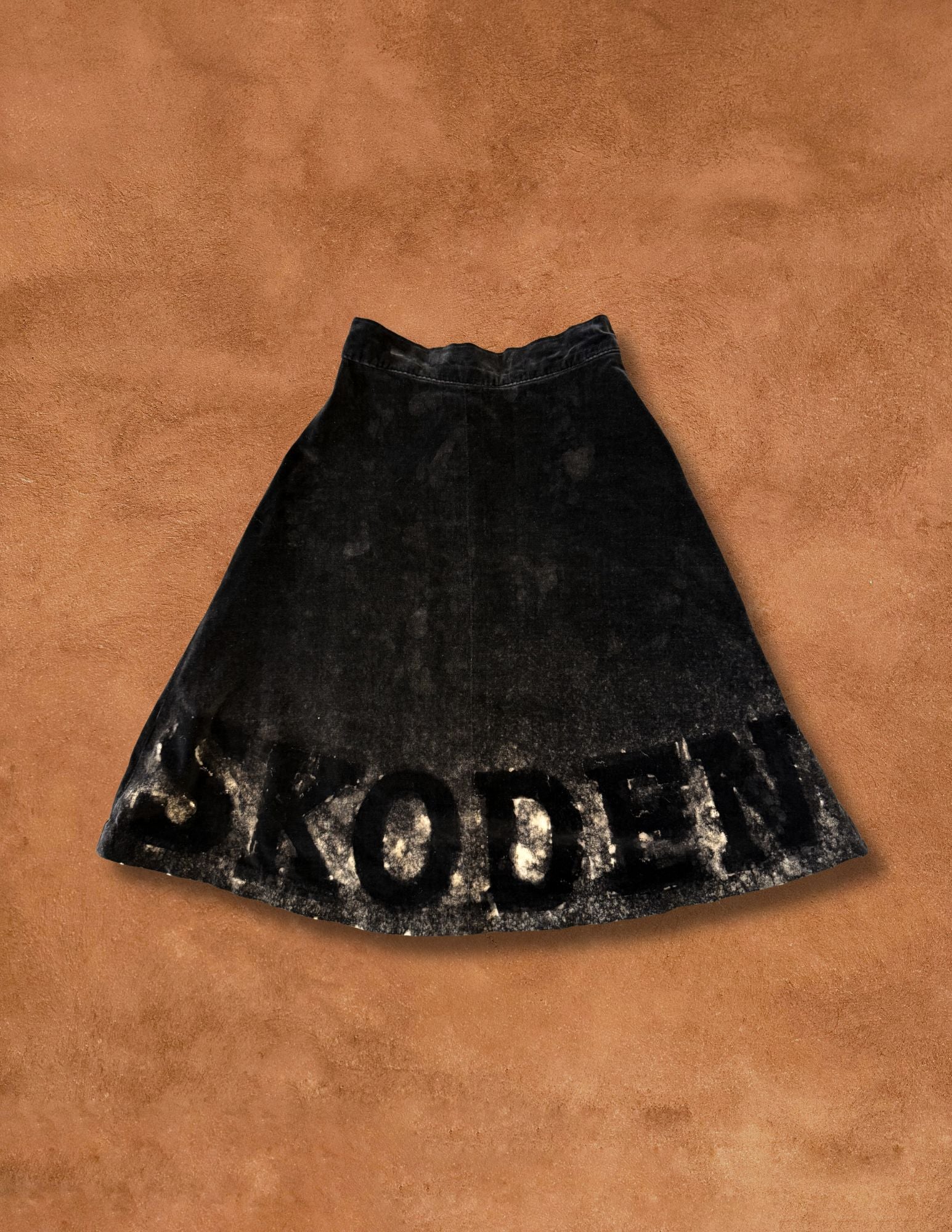 Upcycled Vintage Velvet Skirt- Skoden 26 x 26