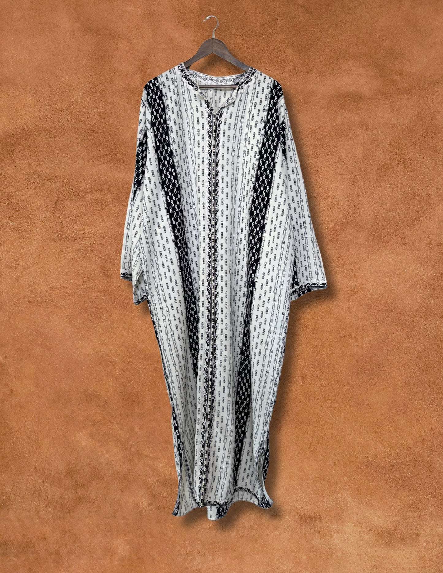 Vintage 80s Embroidered Caftan 56 x 60