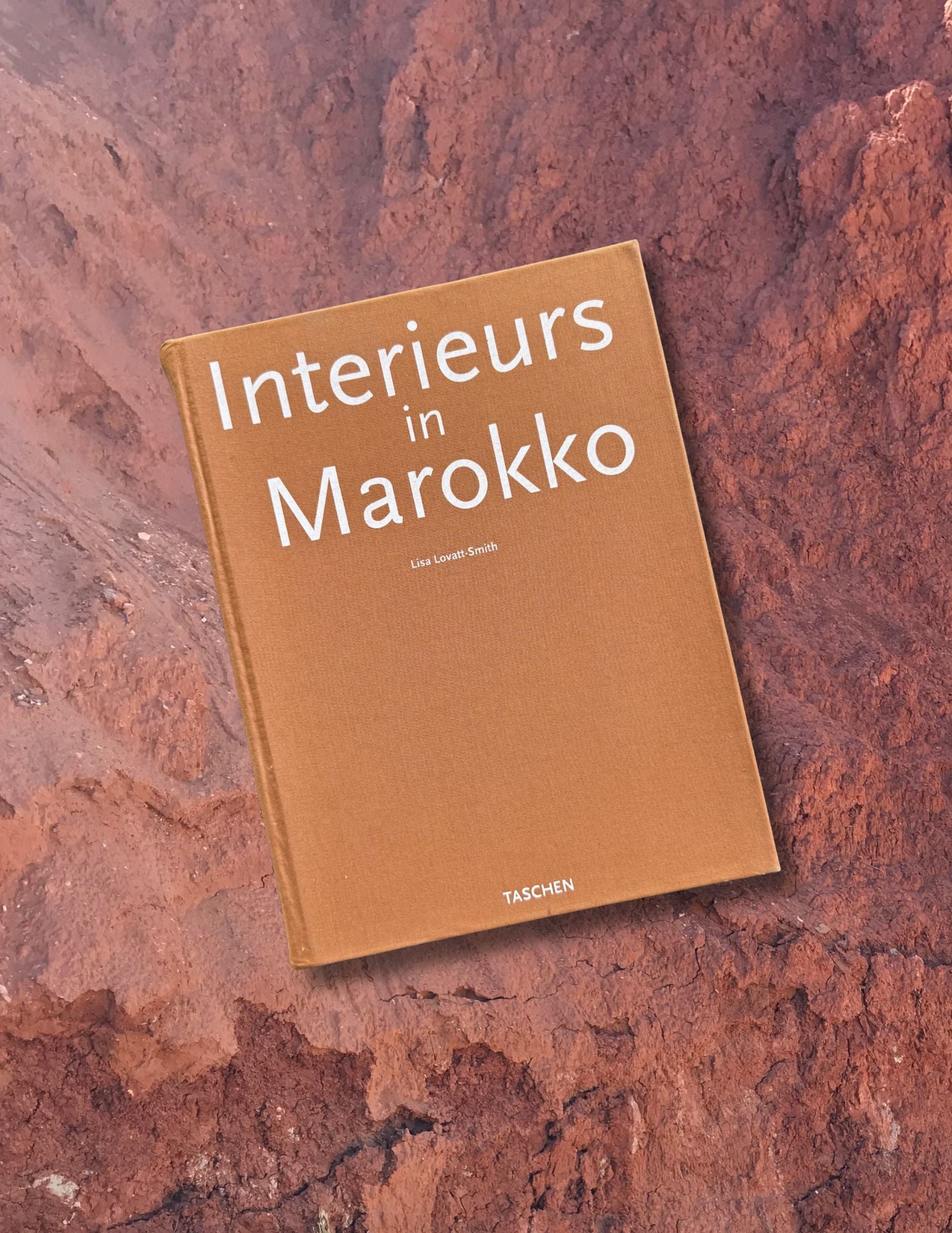 Moroccan Interiors / Interieurs Marocains / Interieurs in Marokko by Lisa Lovatt-Smith Publication Date 1995