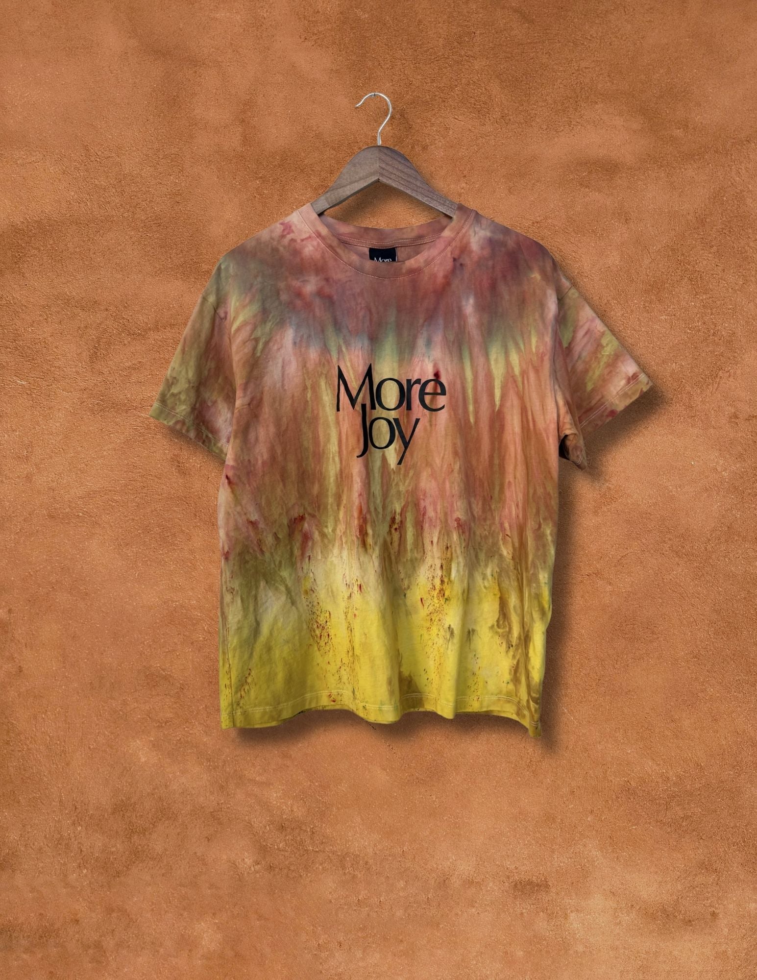 Upcycled Vintage Tee 44 x 26 More Joy