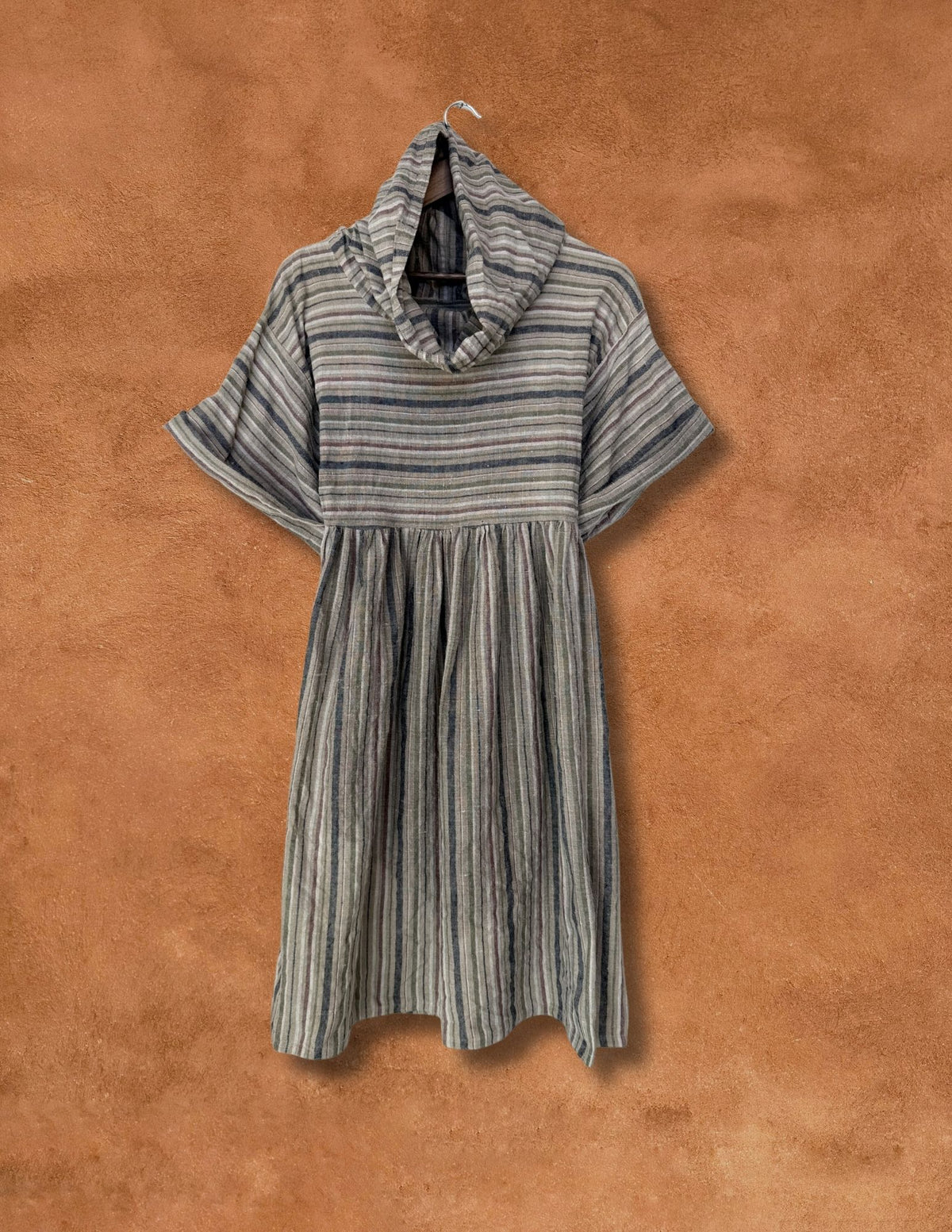 Upcycled Old Robe Upcycled Vintage 80s Linen Dress – 4KINSHIP