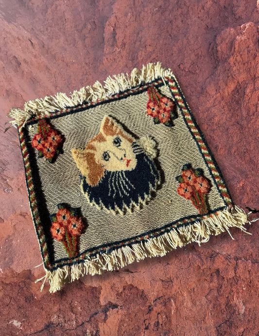 Vintage Dimensional Cat Mini Rug
