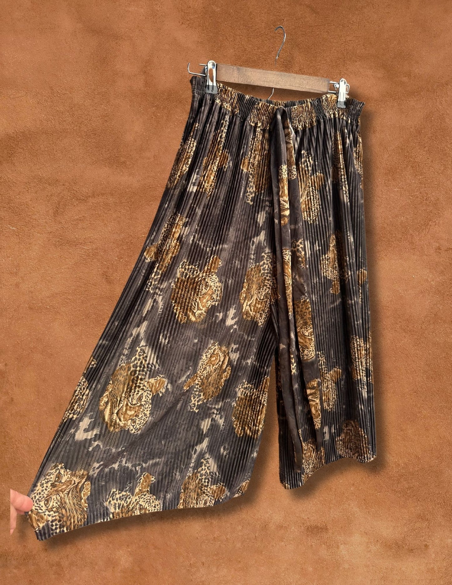 Vintage 80s Pleated Jaguar Pant