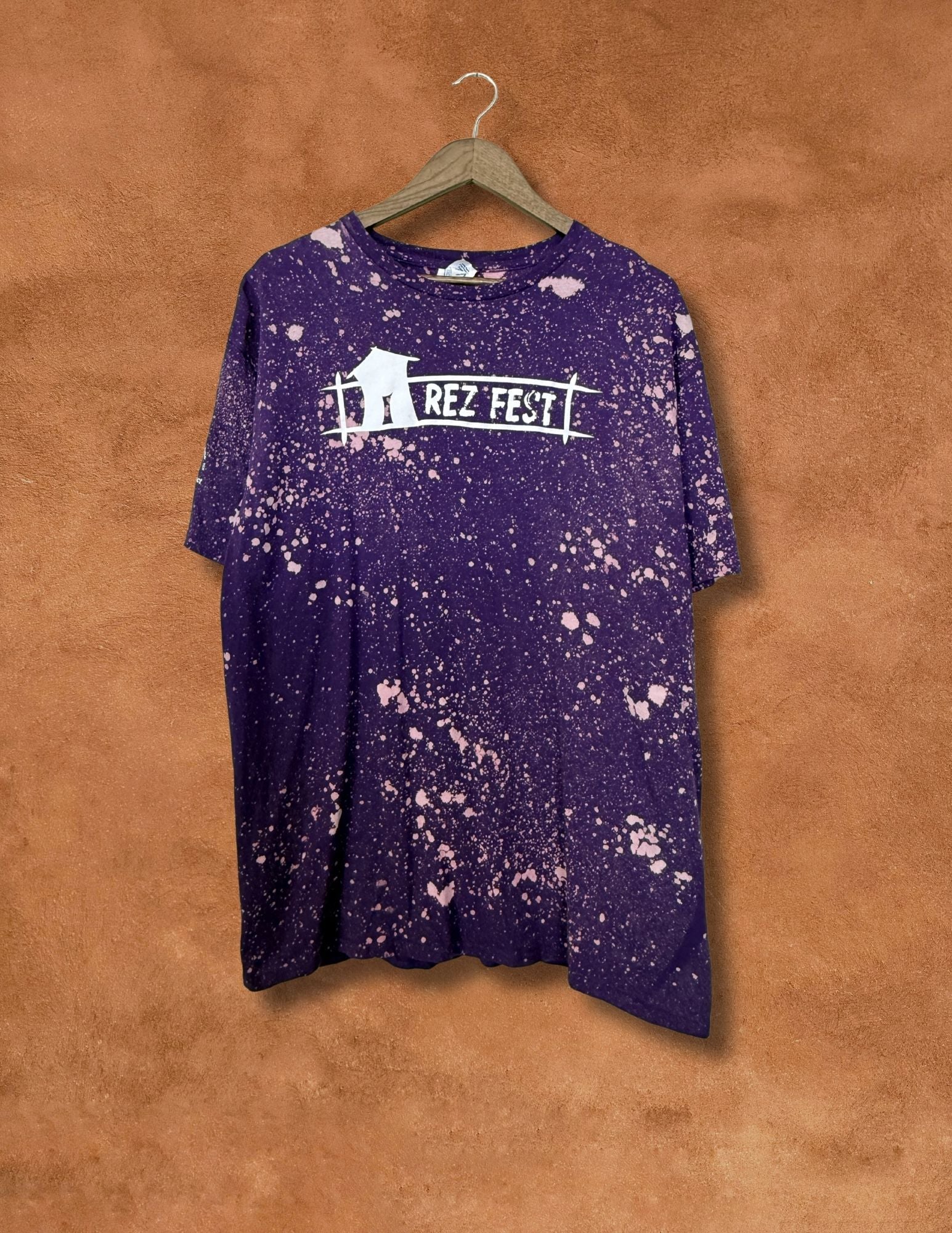 Upcycled Vintage Tee- Skoden 48 x 30