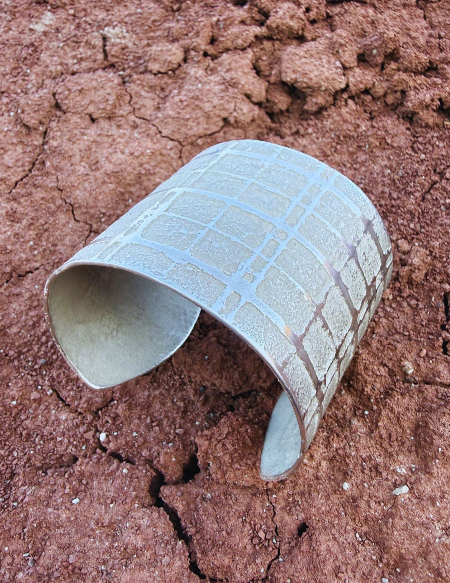 ++ Navajo Made Sterling Silver Plaid Cuff++ by  Diné artist Gino Antonio