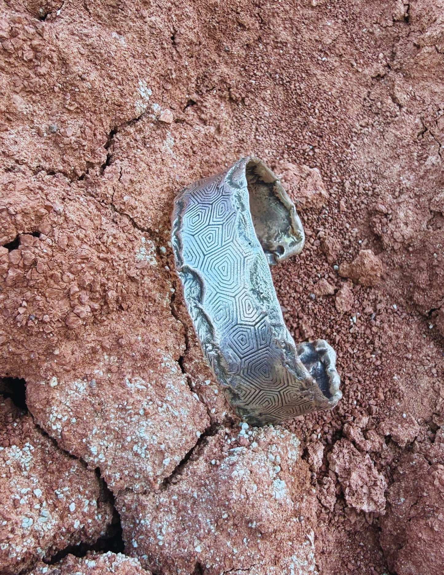 ++ Navajo Made Sterling Silver Tortoise Cuff++ by  Diné artist Gino Antonio