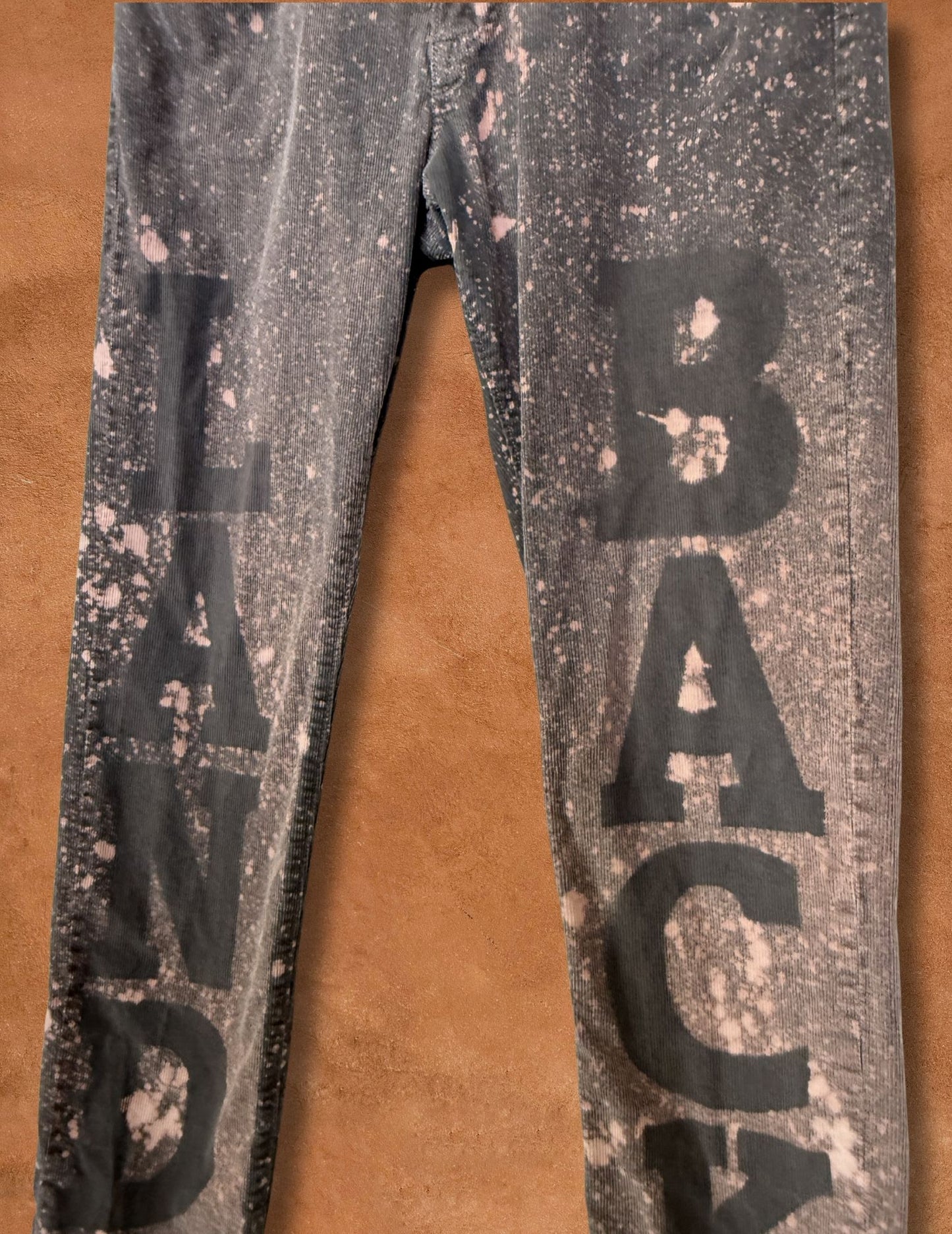 Upcycled Vintage Finewale Cordoroy Jeans 31 x 30 Land Back