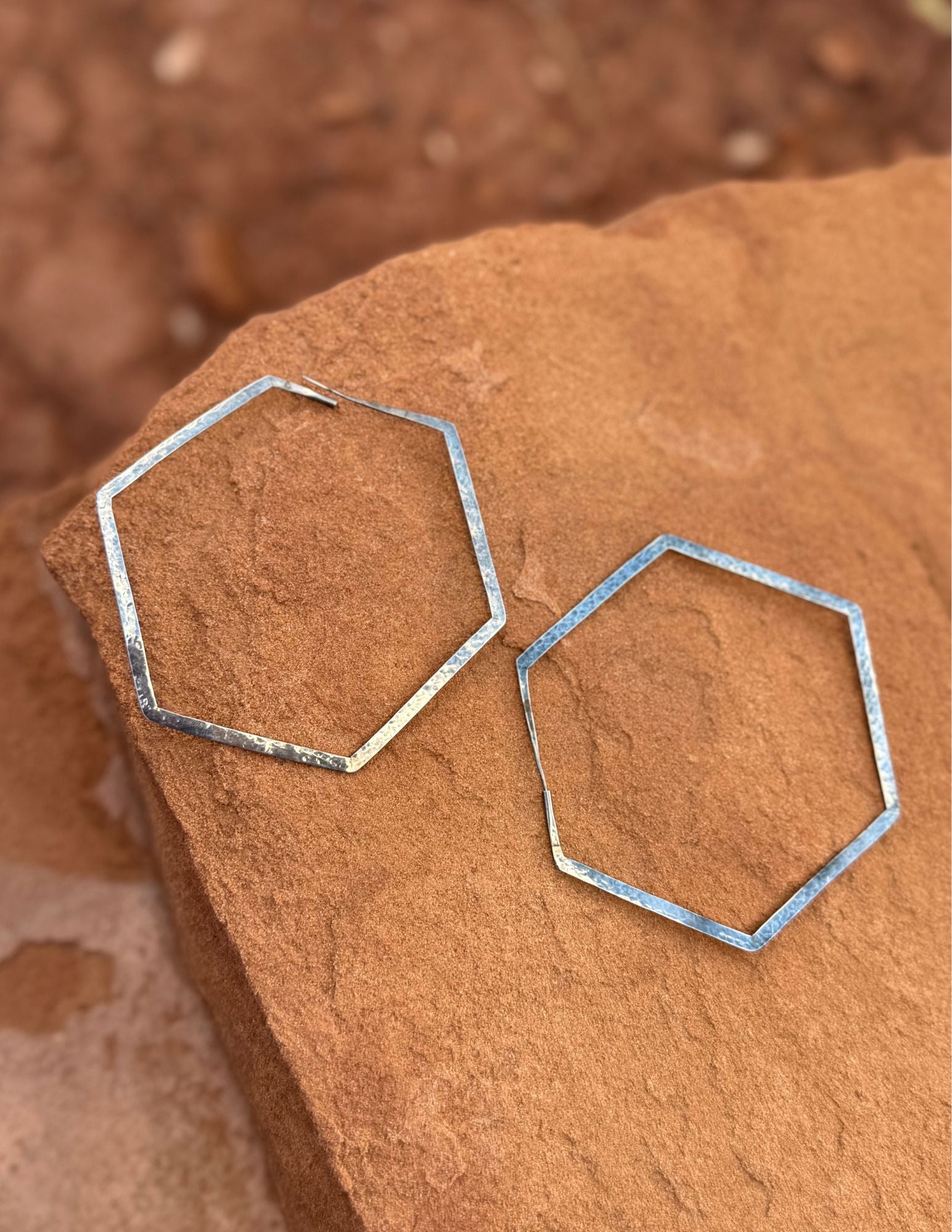 🤎 Vintage Tawapa Hammered Sterling Silver Earrings