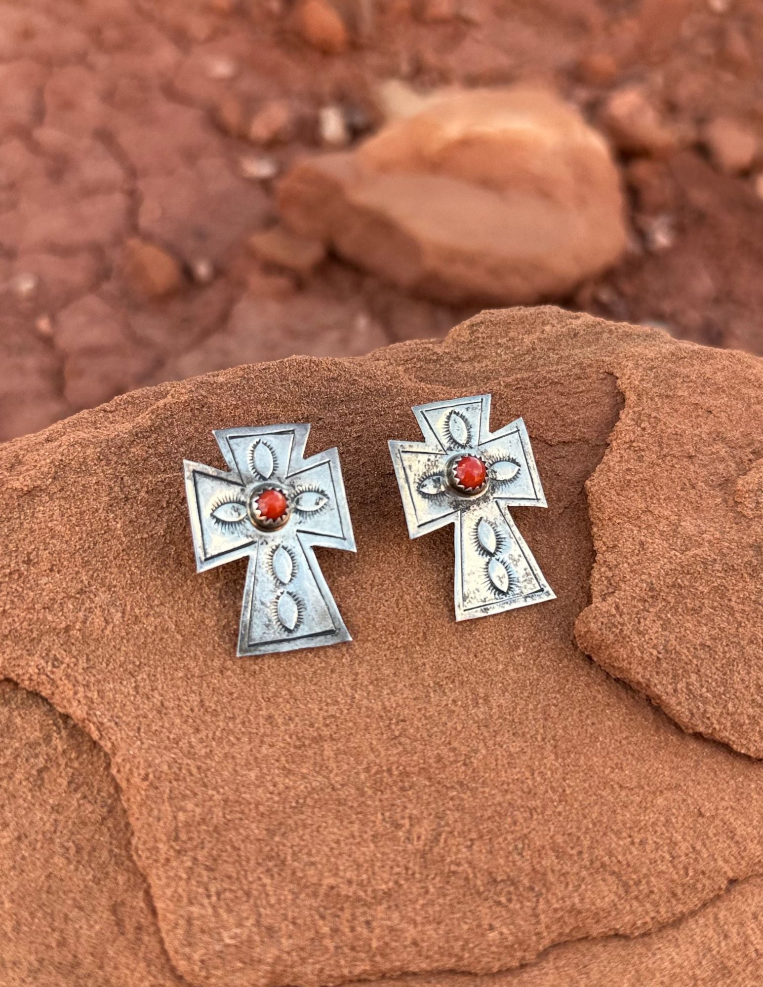 🤎 Vintage Southwest Cross Sterling Silver Coral Stud Earrings