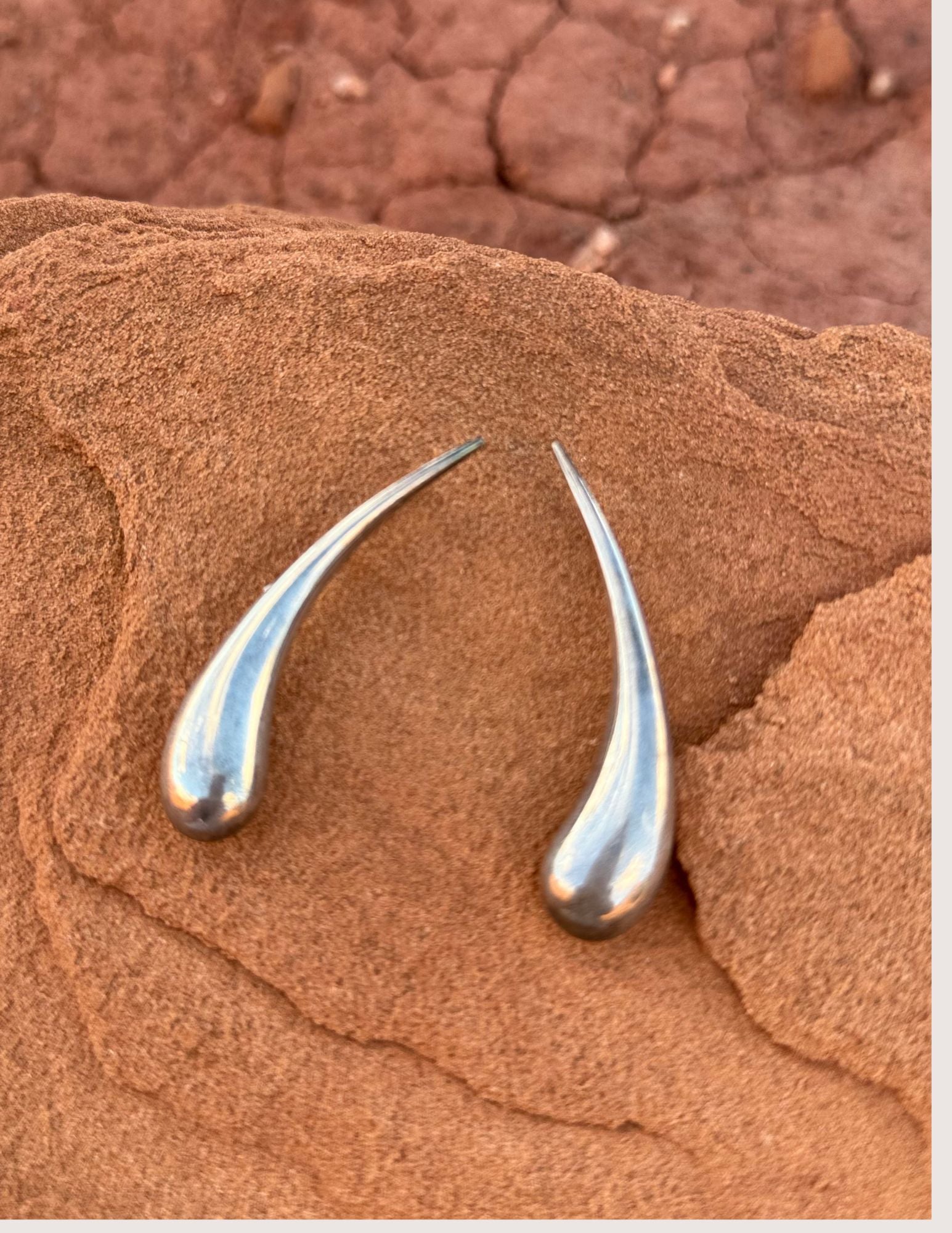 🤎 Vintage Elsa Peretti Sterling Silver Teardrop Pierced Earrings