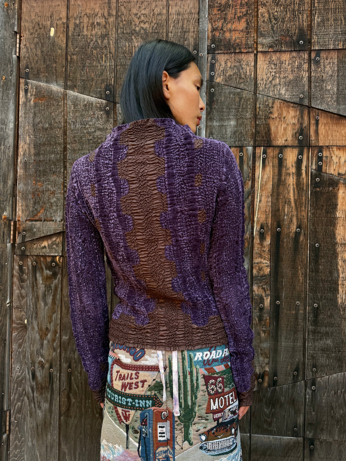 Vintage 90s Velvet Top by Yoshiki Hishinuma – 4KINSHIP Vintage 90s Velvet Top by Yoshiki Hishinuma – 4KINSHIP