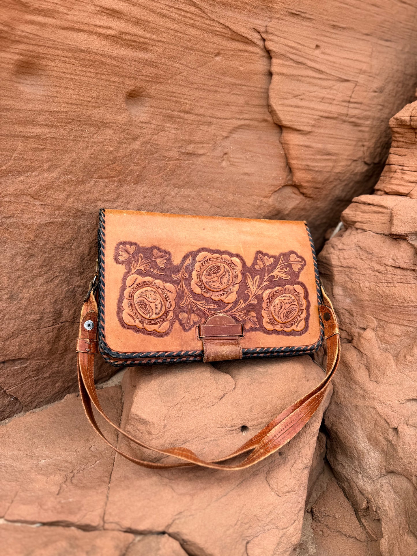 Vintage 70s Tooled Leather Purse