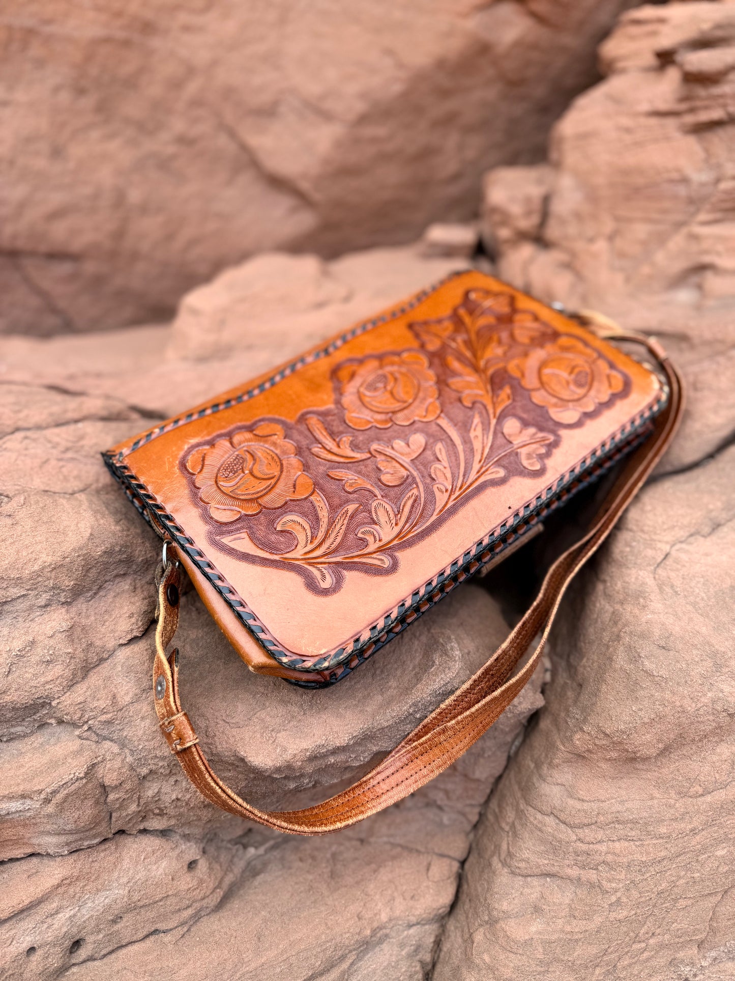Vintage 70s Tooled Leather Purse
