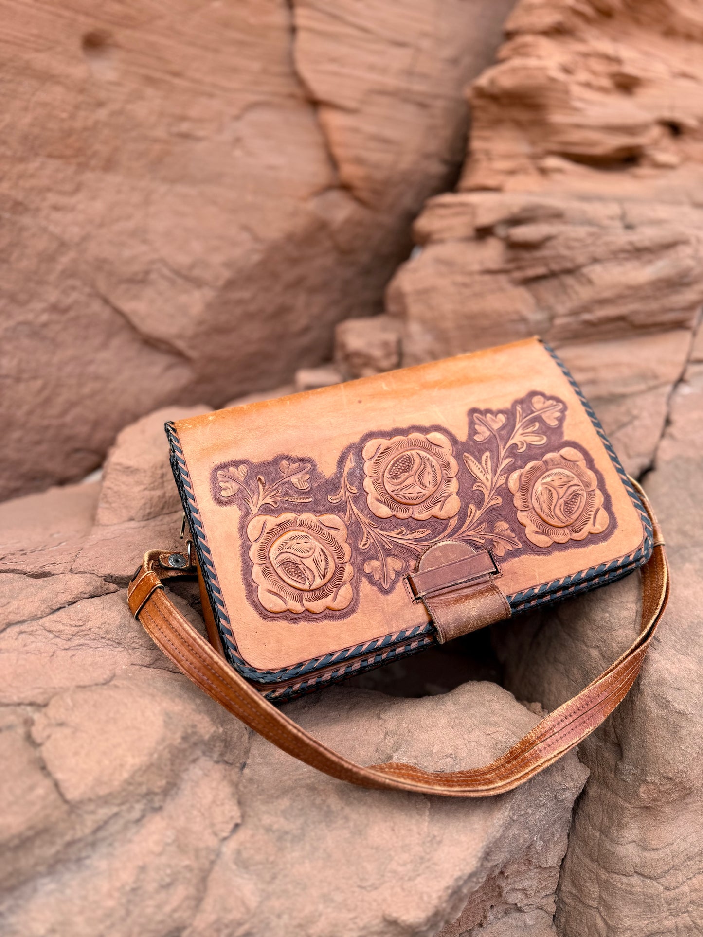 Vintage 70s Tooled Leather Purse