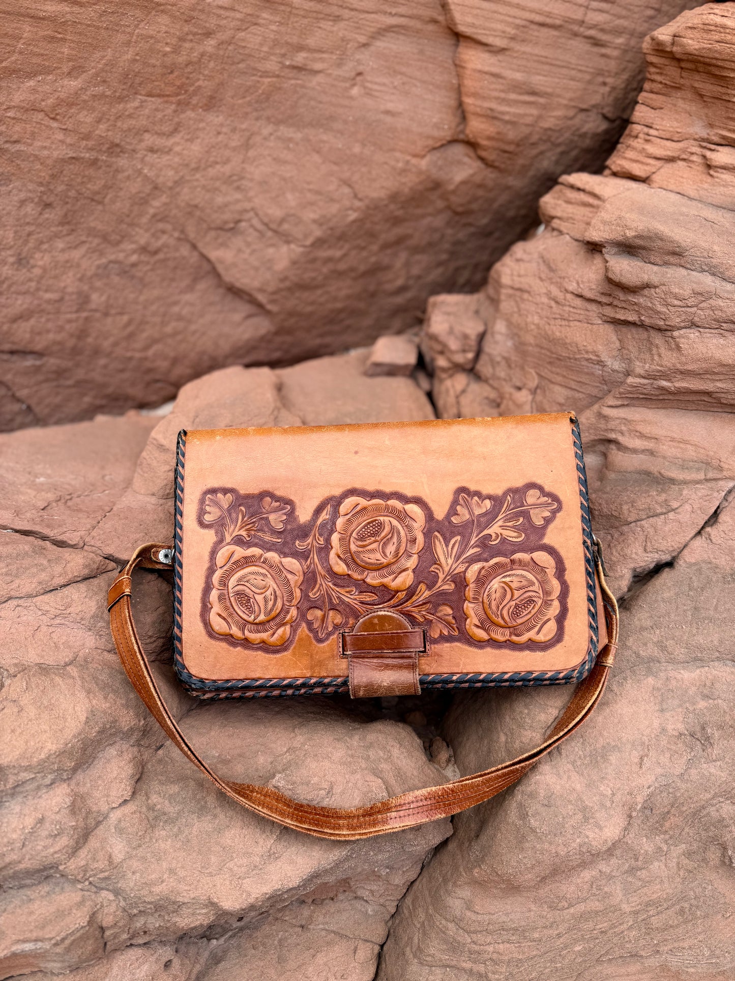 Vintage 70s Tooled Leather Purse