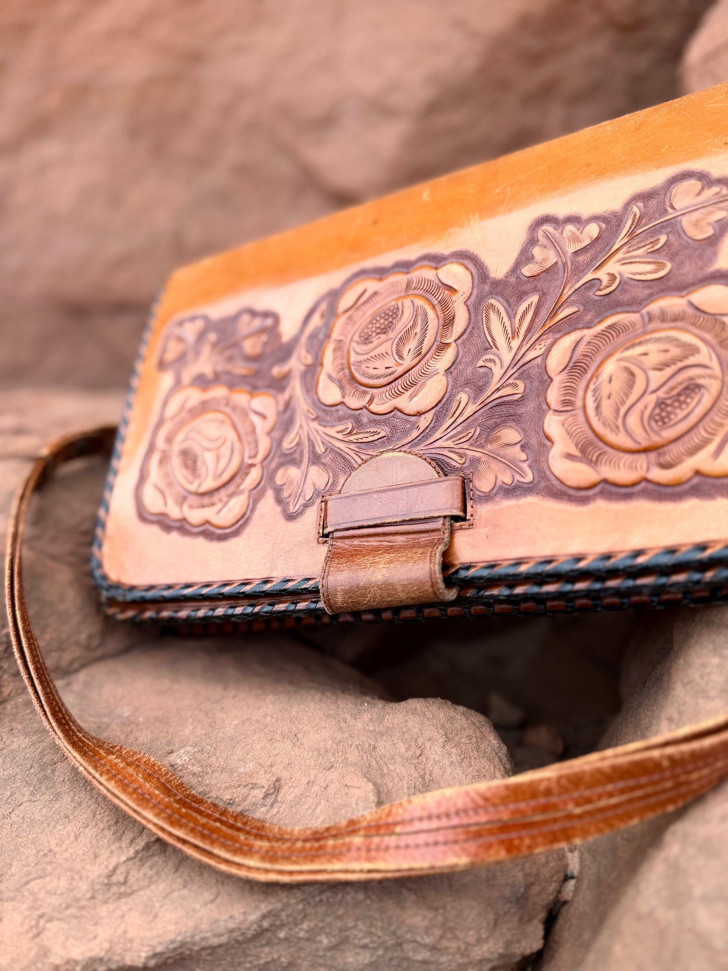 Vintage 70s Tooled Leather Purse