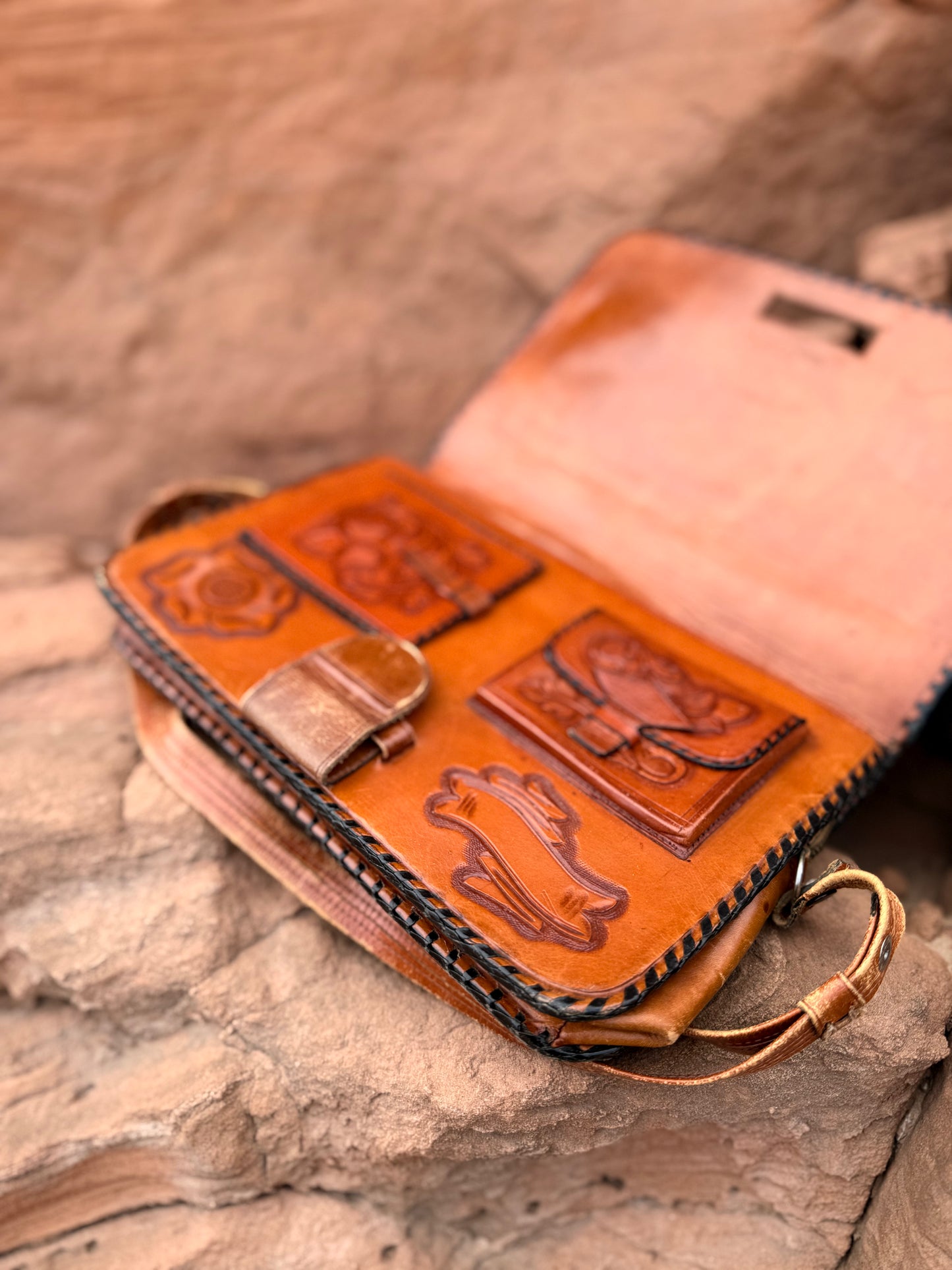 Vintage 70s Tooled Leather Purse