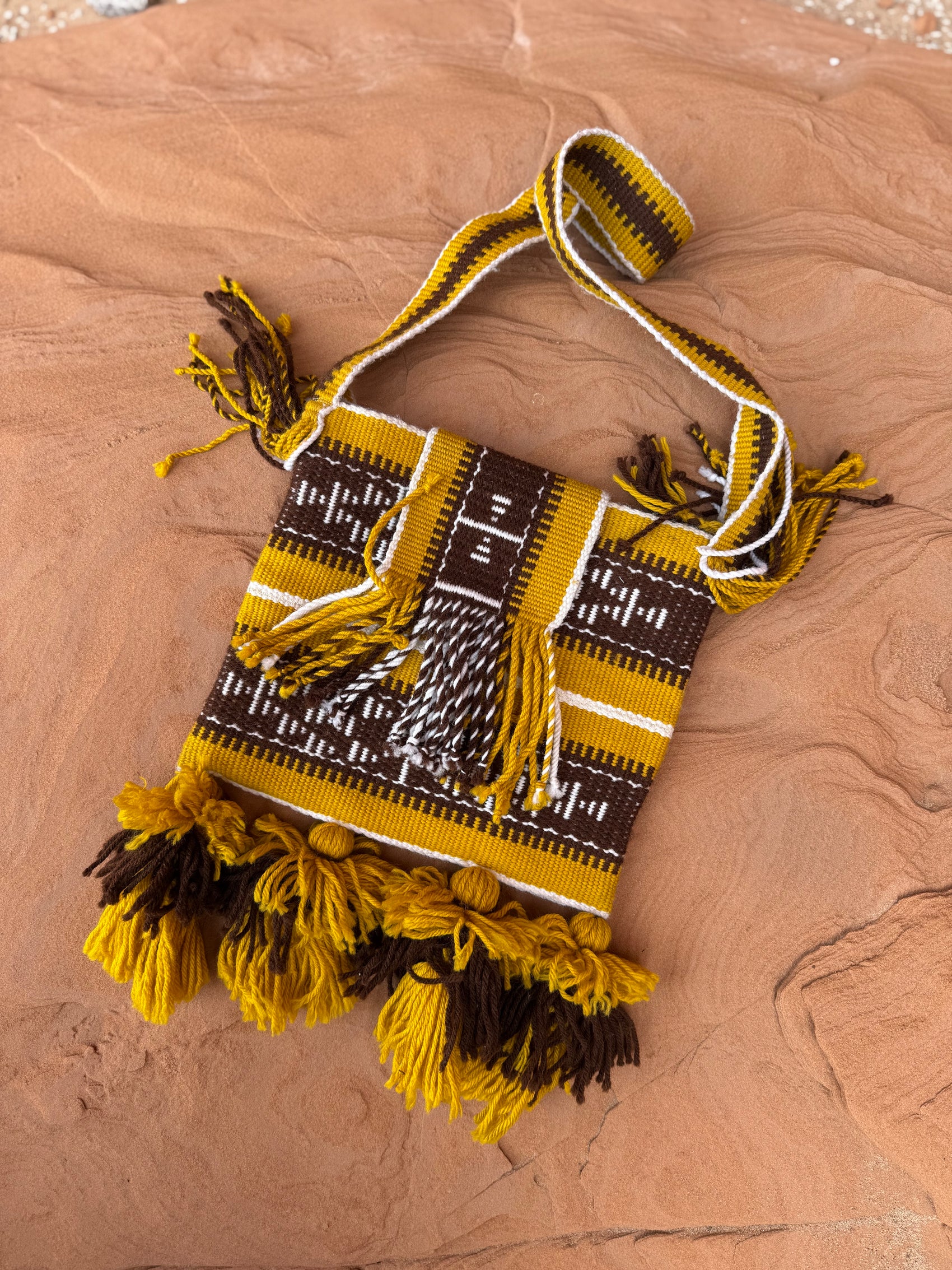 VINTAGE MEXICAN HANDWOVEN BAG