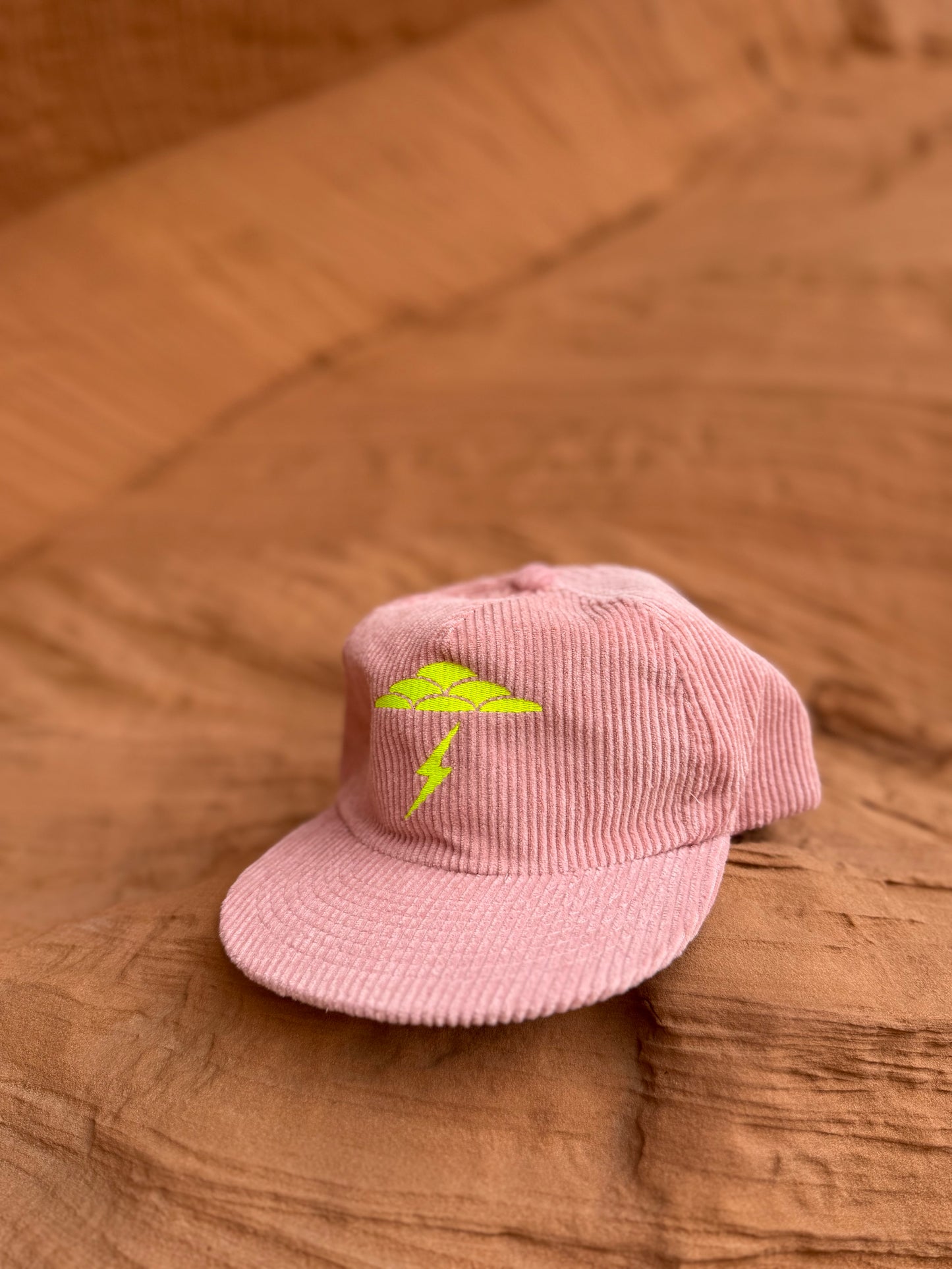 4KINSHIP Thundercloud Cordoroy Hat- DESERT PINK