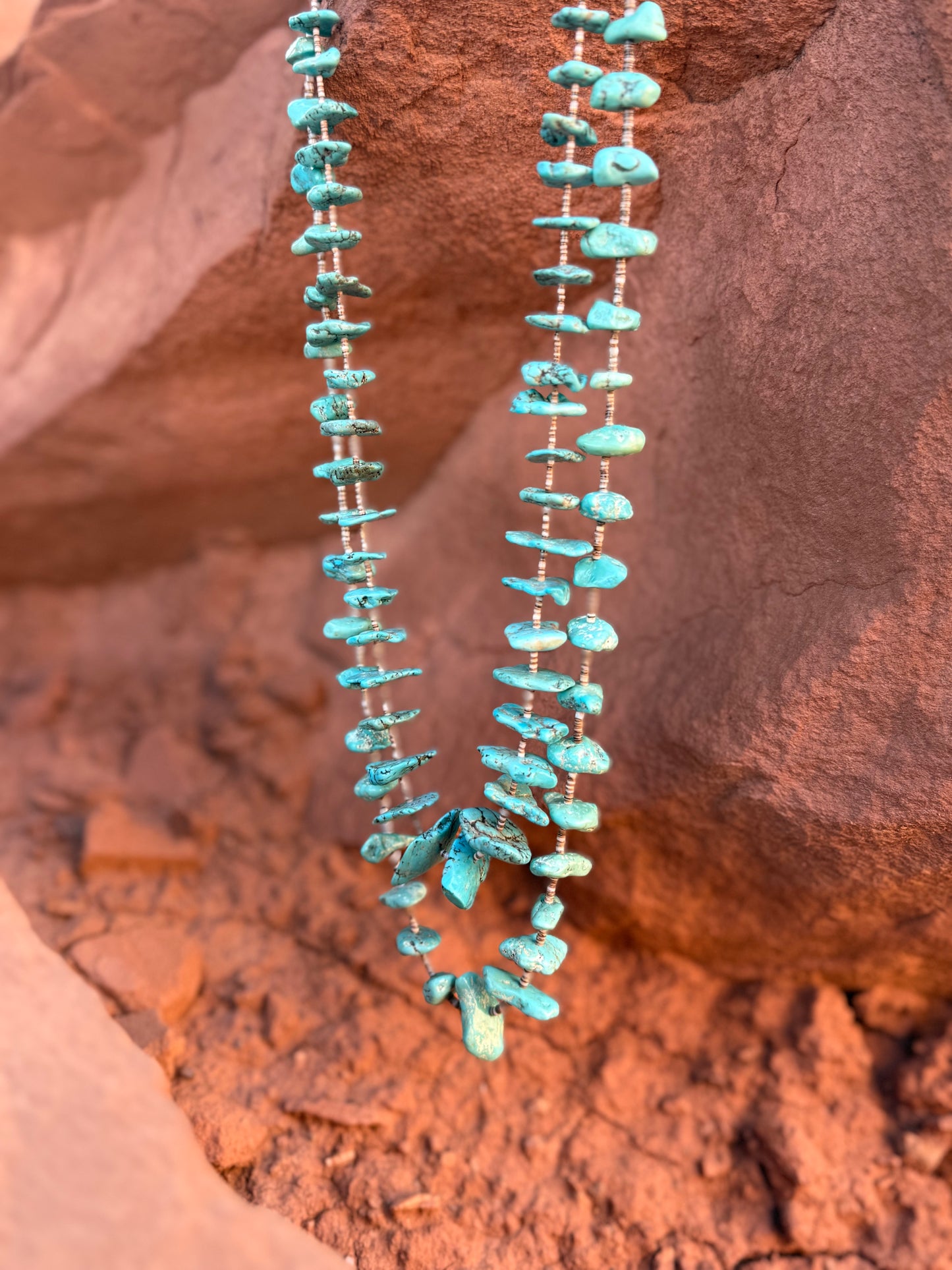 🤎 Vintage Turquoise & Heishi Necklace