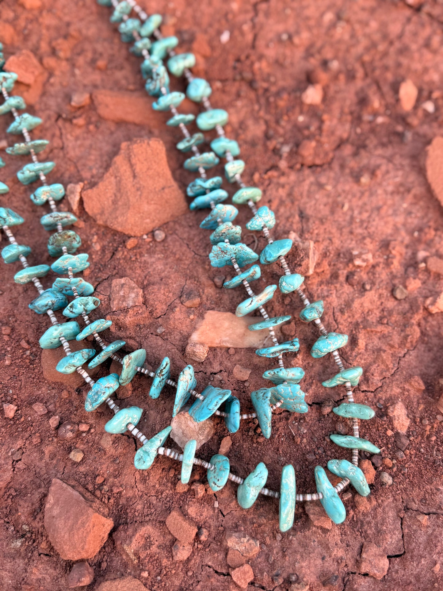 🤎 Vintage Turquoise & Heishi Necklace