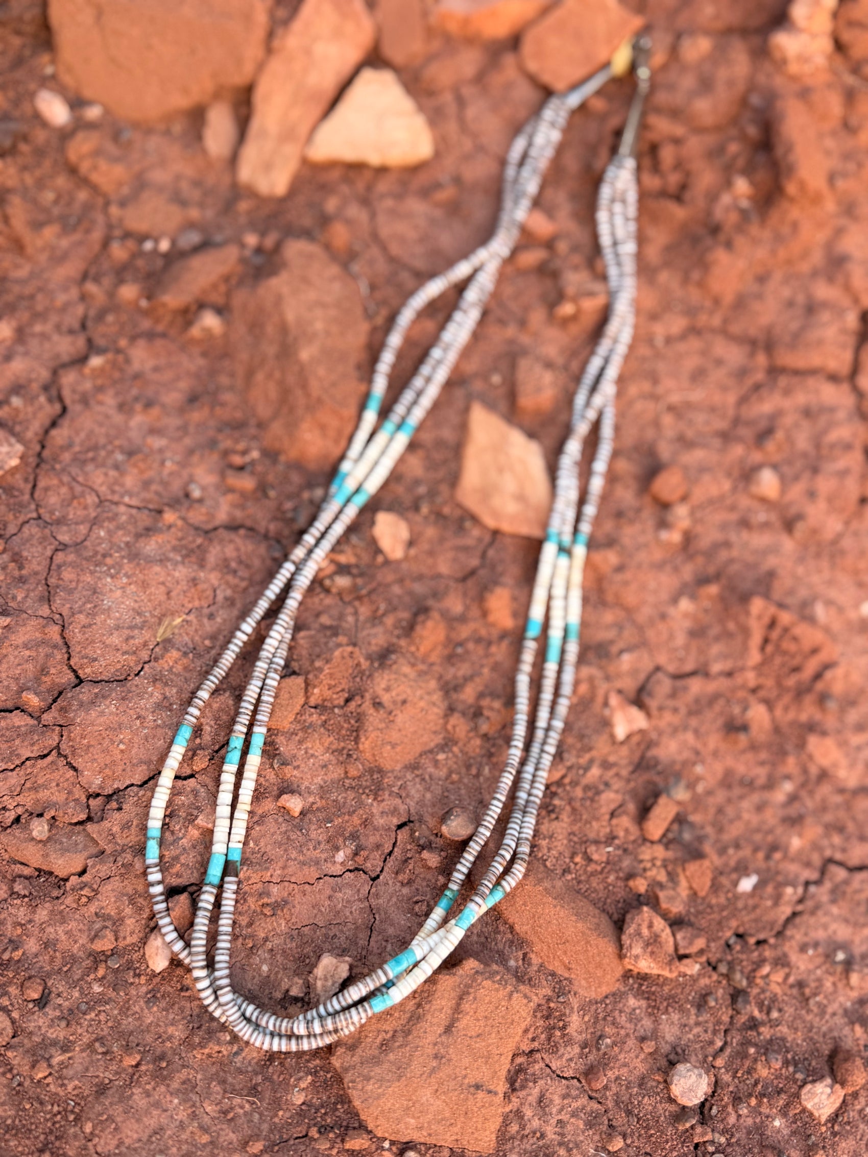 🤎 Vintage Heishi & Turquoise Necklace