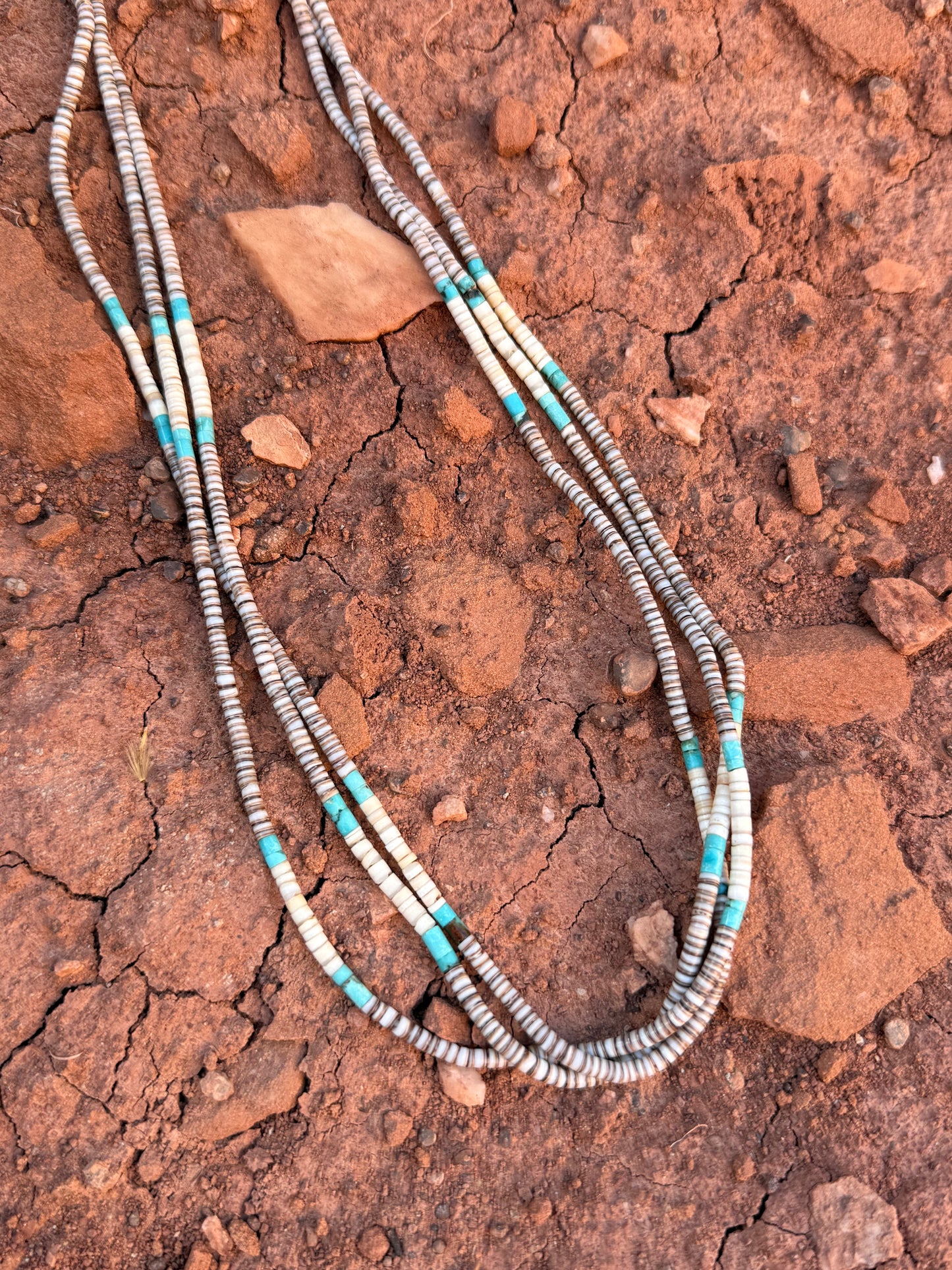 🤎 Vintage Heishi & Turquoise Necklace