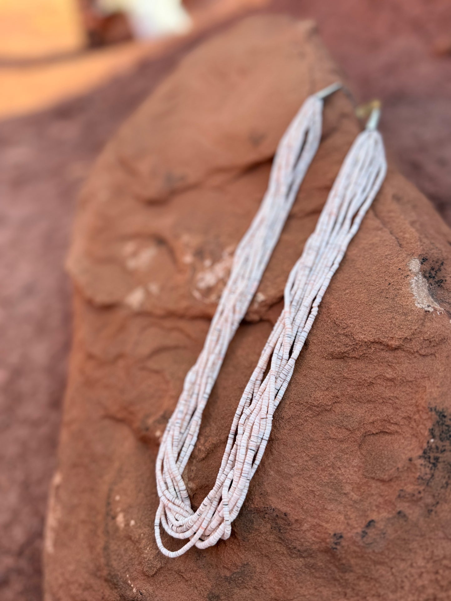 🤎 Vintage 10-Strand Heishi Necklace