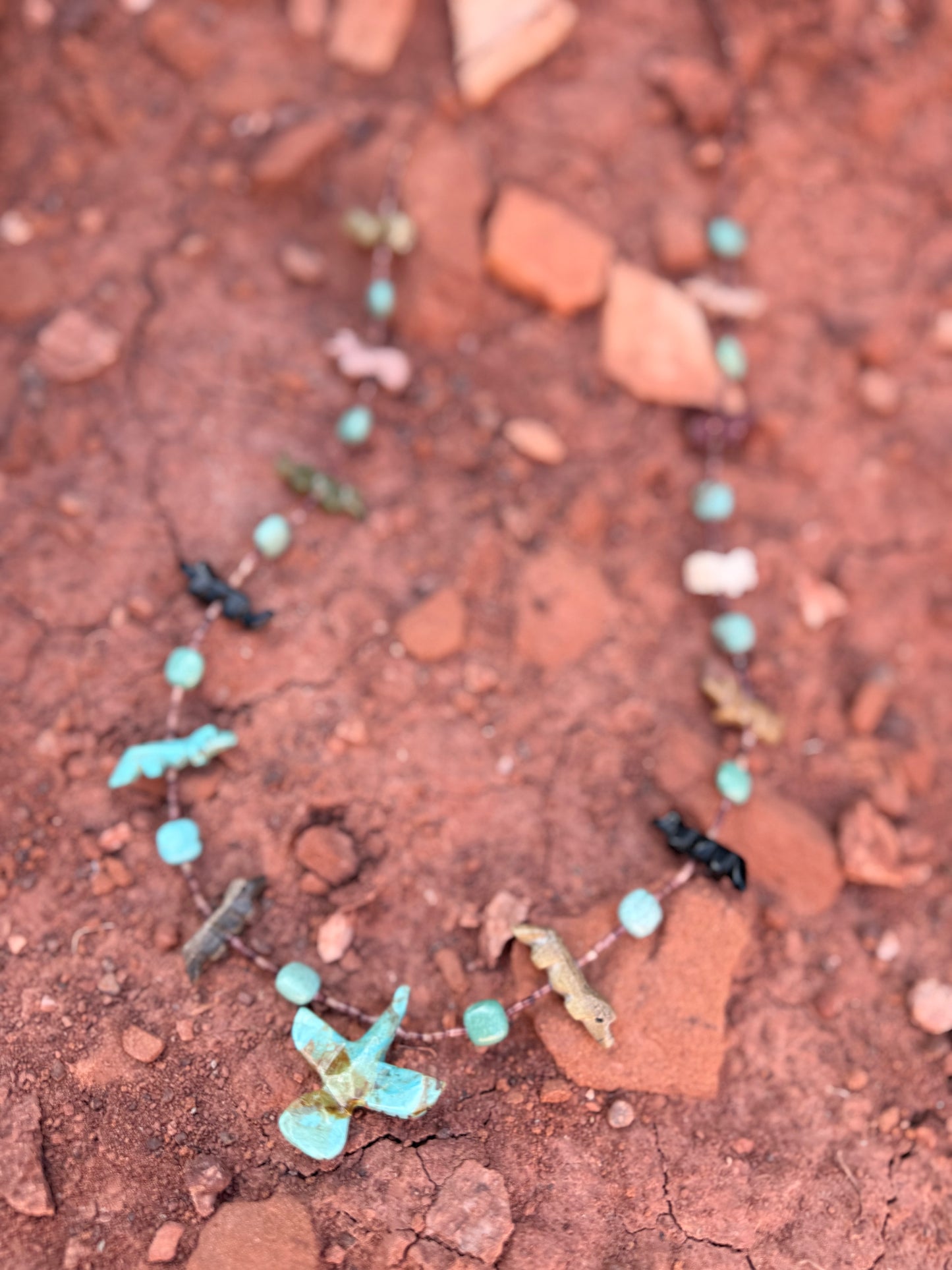 🤎 Vintage Carved Fetish & Heishi Necklace